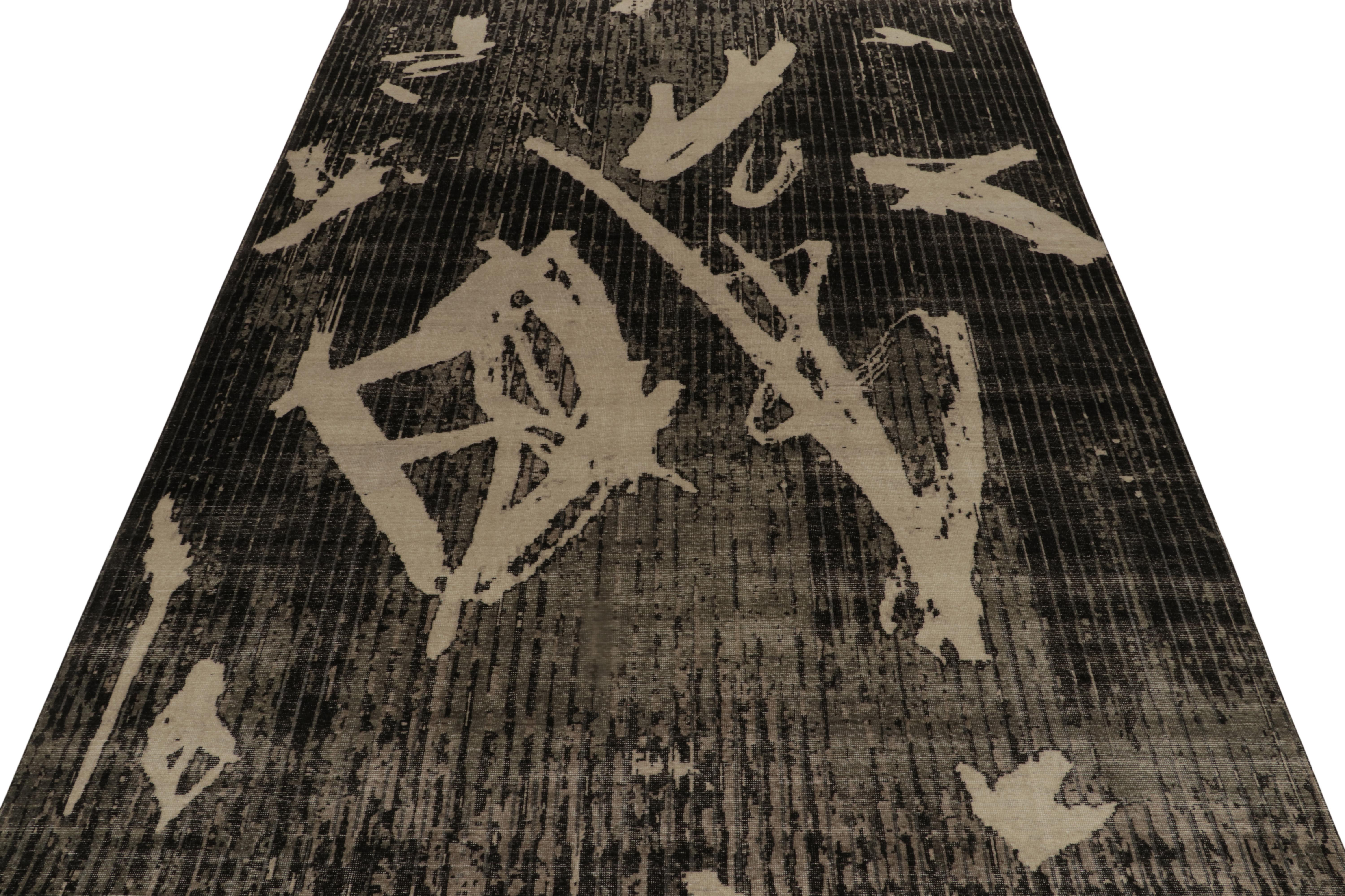 Modern Rug & Kilim’s Distressed Style Abstract Rug in Black and Gray Patterns For Sale