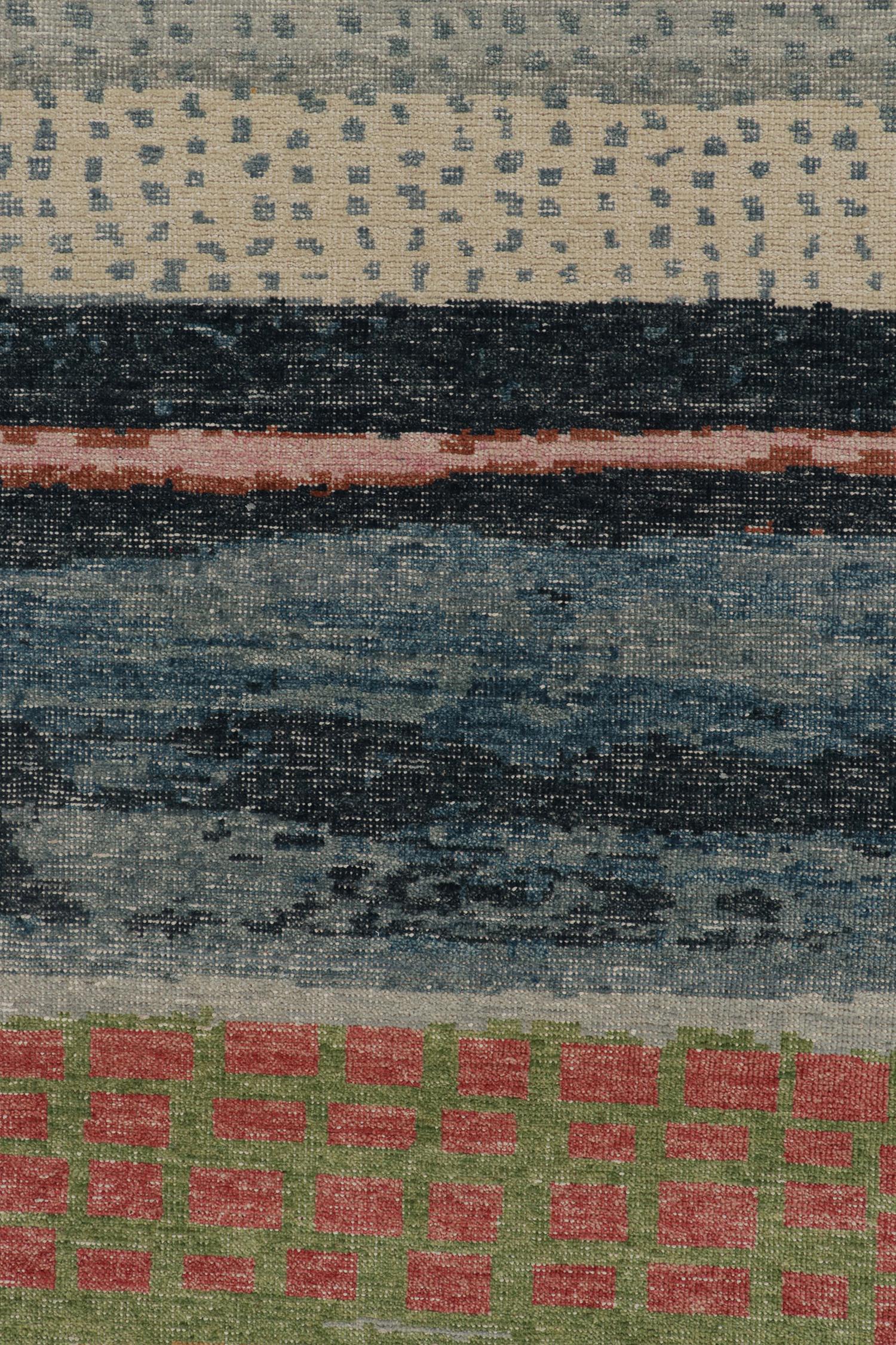 Rug & Kilim’s Distressed Style Abstract Rug in Polychromatic Pattern In New Condition For Sale In Long Island City, NY