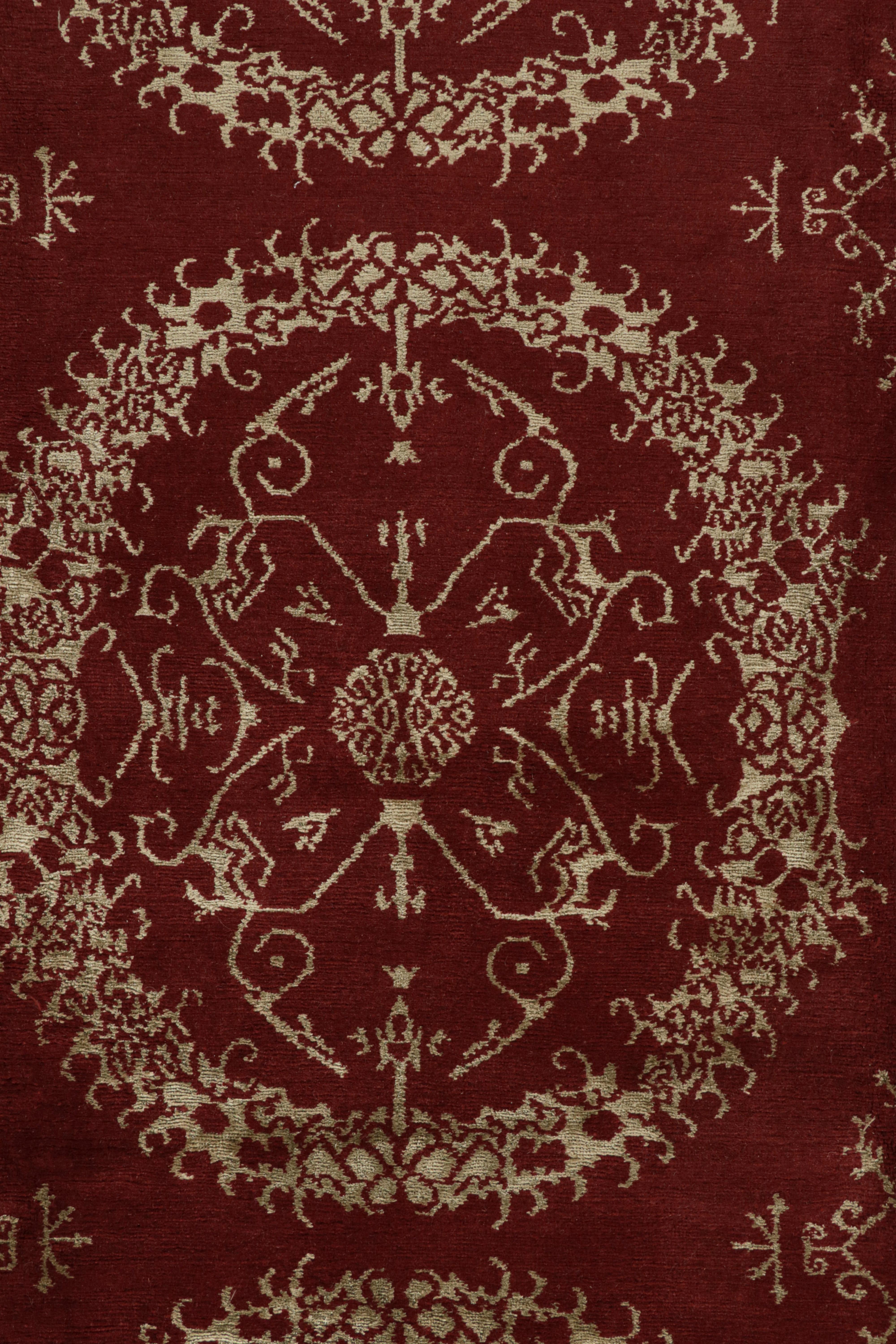Rug & Kilim è un runner astratto in stile Distressed con motivo geometrico beige-marrone In condizioni Nuovo in vendita a Long Island City, NY