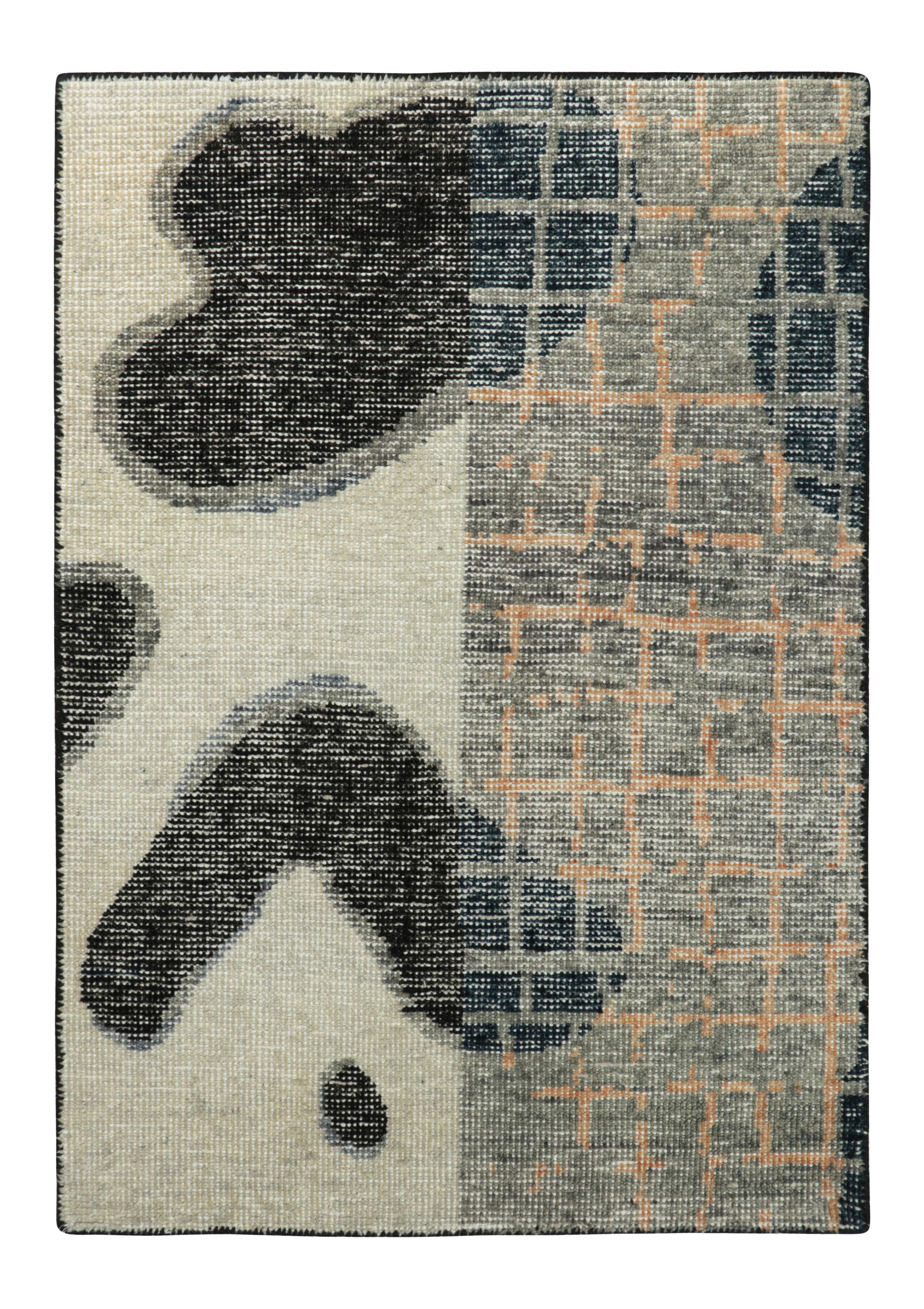 Modern Rug & Kilim’s Distressed Style Gift-Size Abstract Rug in Gray, White and Black For Sale