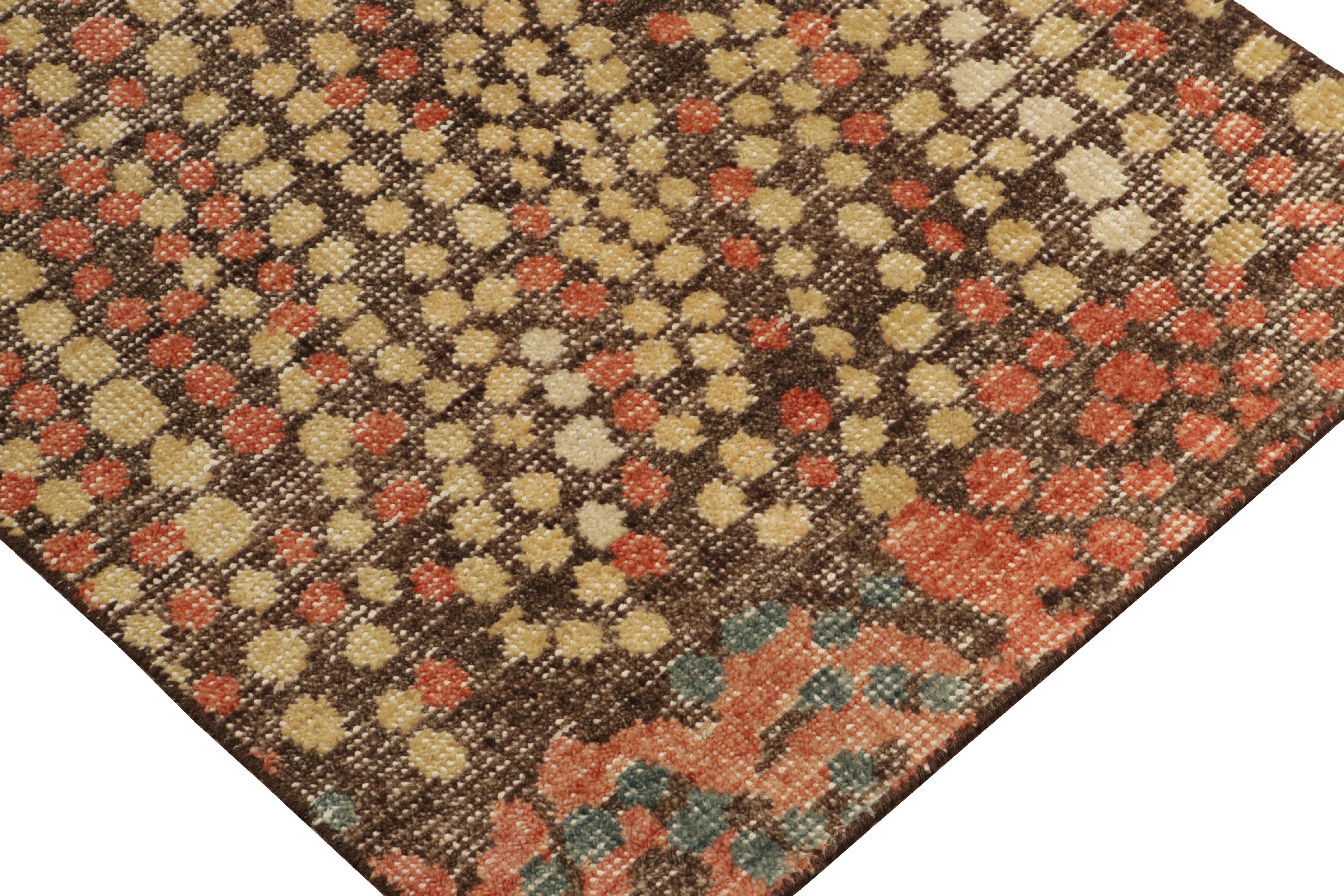 Teppich & Kilims Distressed Style, Geschenkteppich in Beige-Braun, Rot und Blau mit Punkten (Moderne) im Angebot
