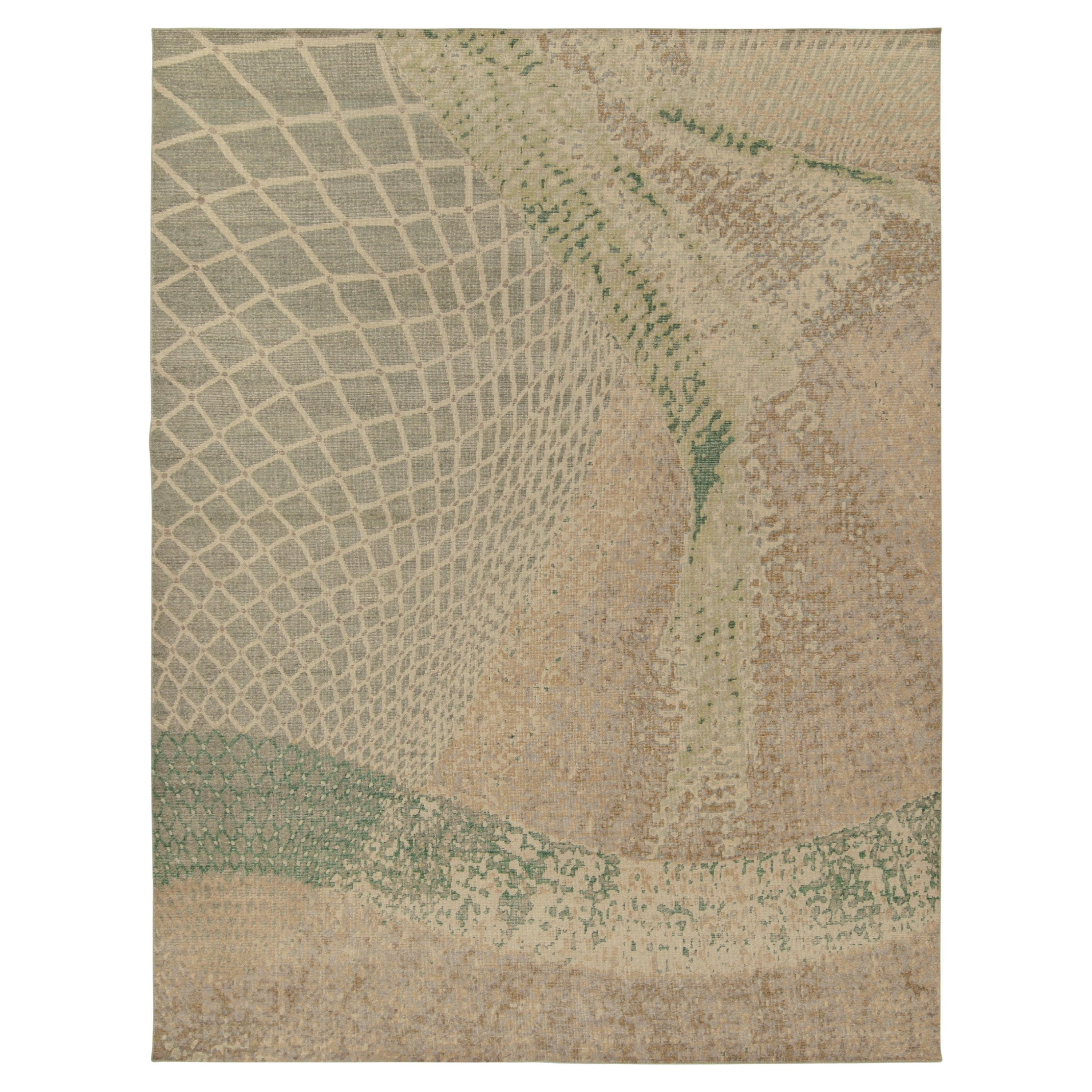 Rug & Kilim's Distressed Style Modern Rug in Beige, Green Abstract Pattern (Tapis moderne en beige, motif abstrait vert) en vente