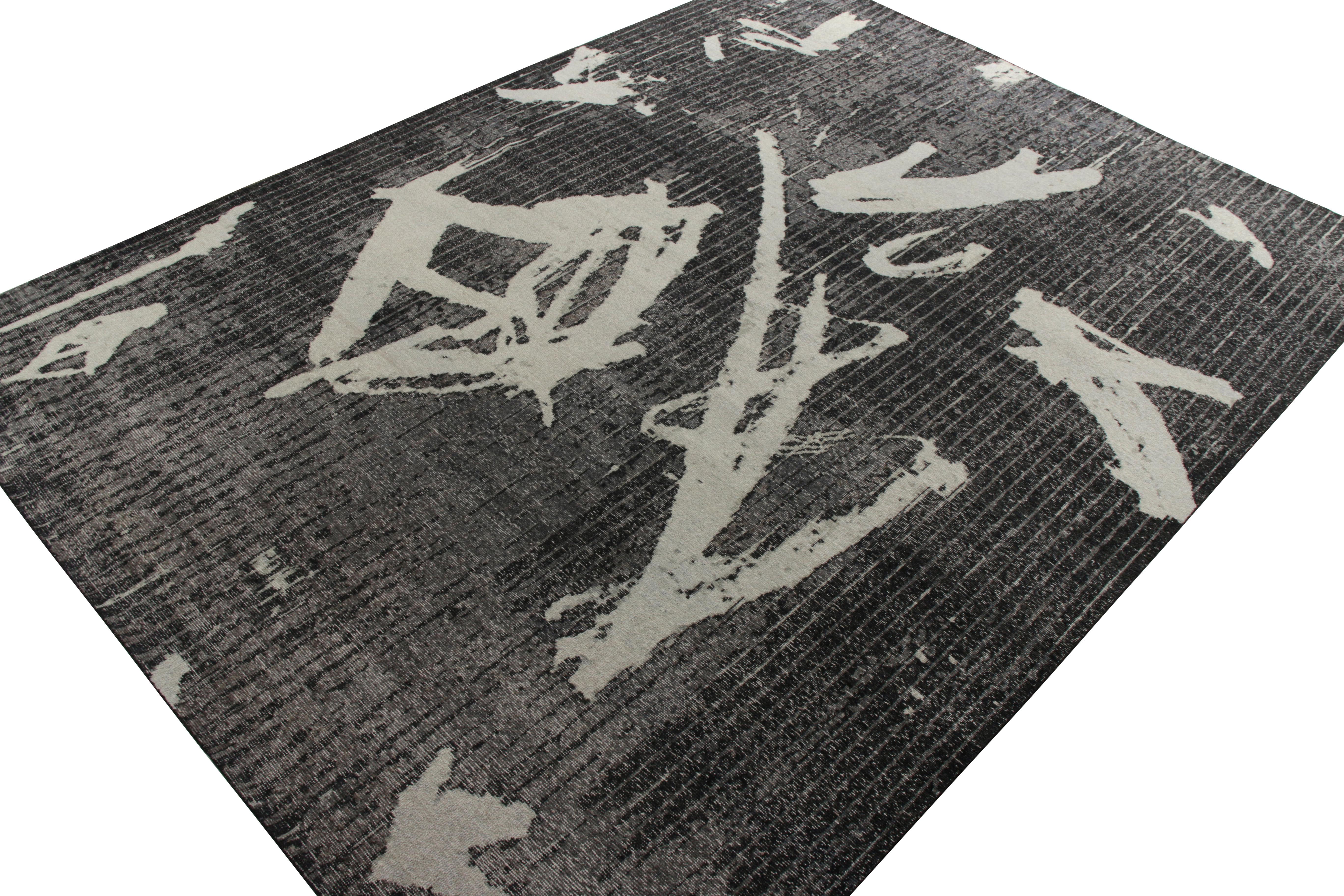 Rug & Kilim's Modern Rug im Distressed-Stil in Schwarz, Grau Geometrisches Muster (Sonstiges) im Angebot