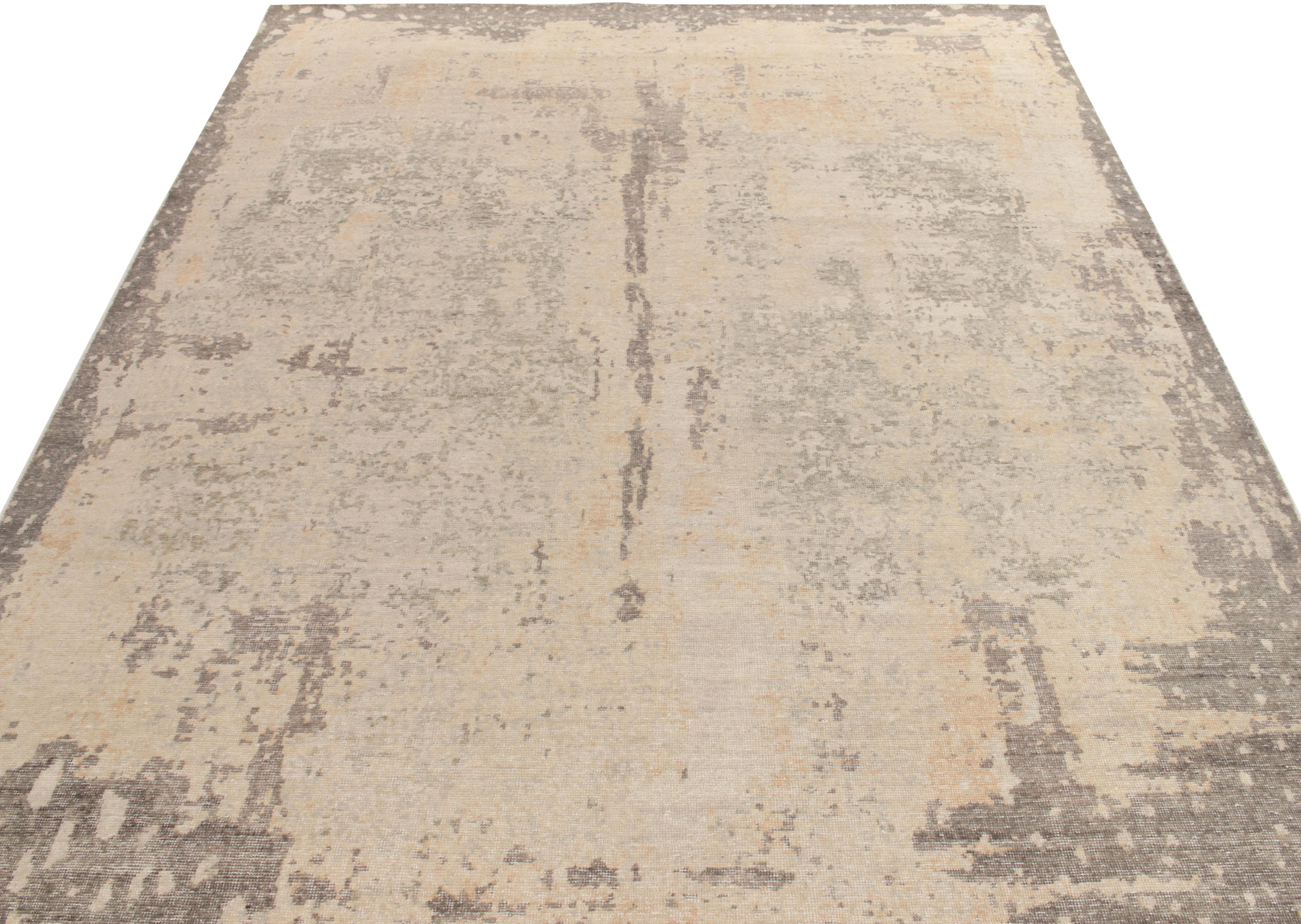 From rug & Kilim’s Homage collection, a 9 x 12 distressed style abstract rug in silver/gray, cream & beige colorways playing positive negative that perfectly matches the shabby chic vibe of this celebrated line. Comfortably washed, a customizable