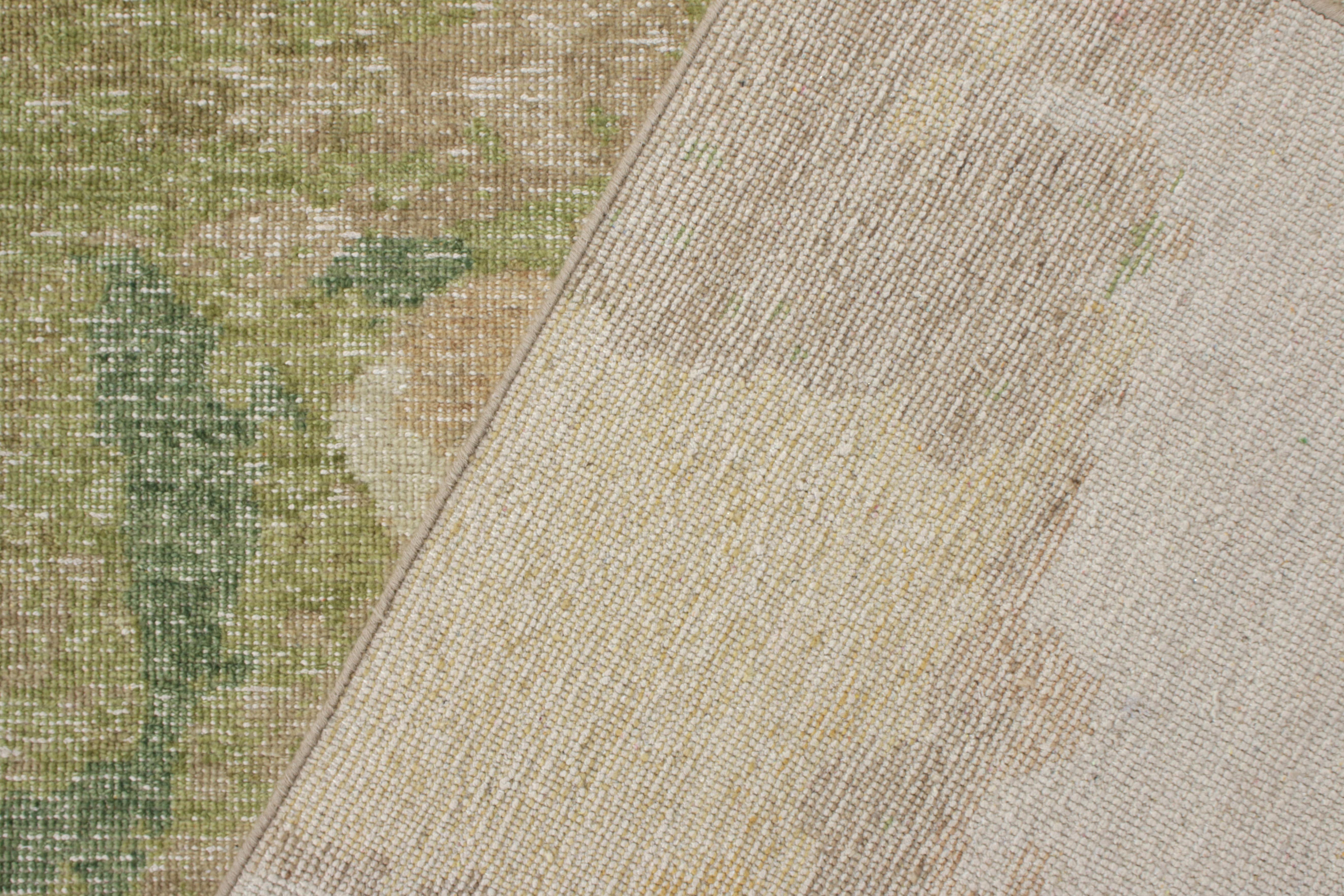 Noué à la main Tapis & Kilims - Tapis moderne de style vieilli en vert, beige et brun abstrait en vente