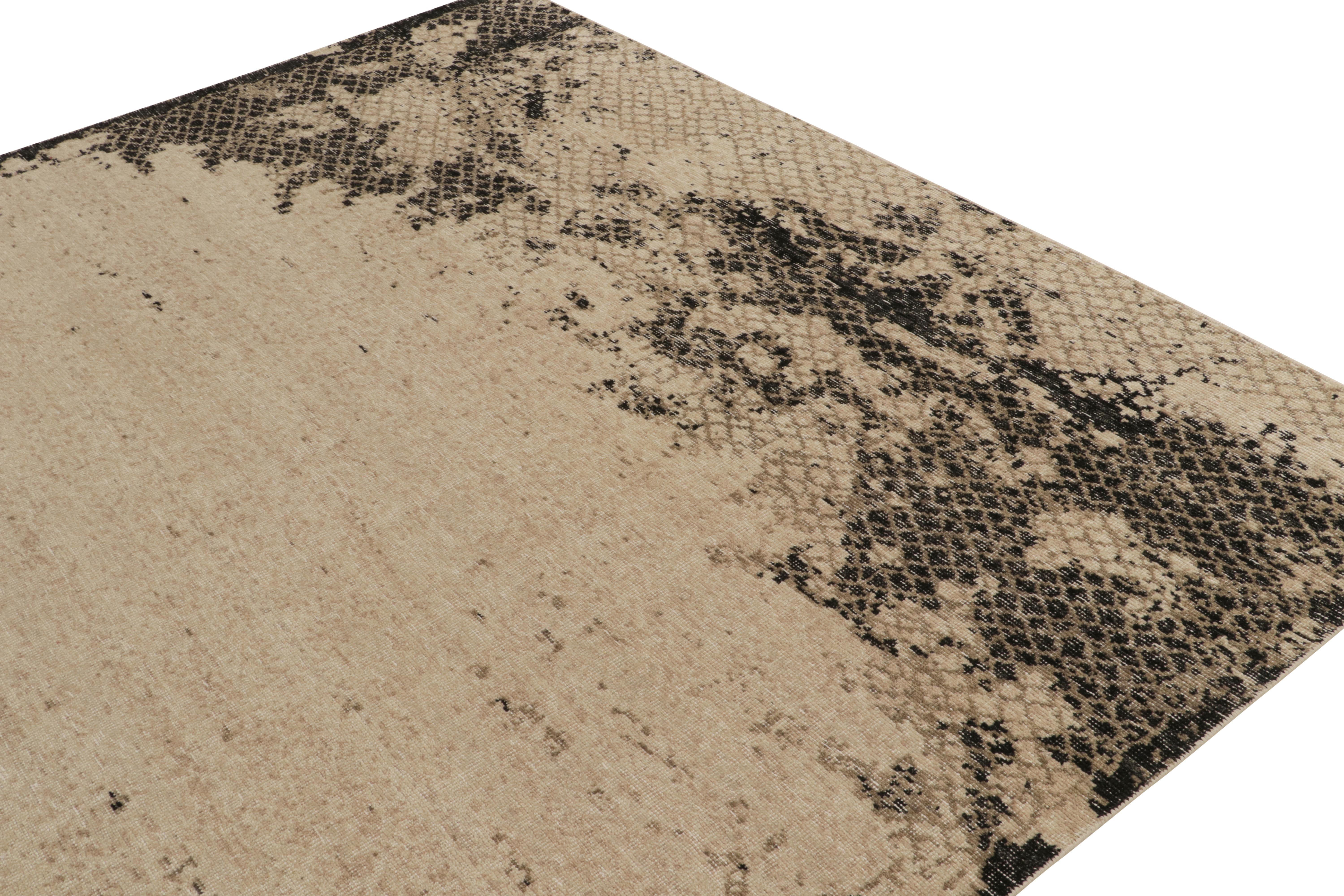 Teppich & Kilims im Distressed-Stil in Beige/Braun, Schwarz (Handgeknüpft) im Angebot