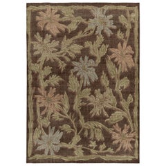 Rug & Kilim's Distressed Style Teppich mit braunen und grünen Blumenmustern