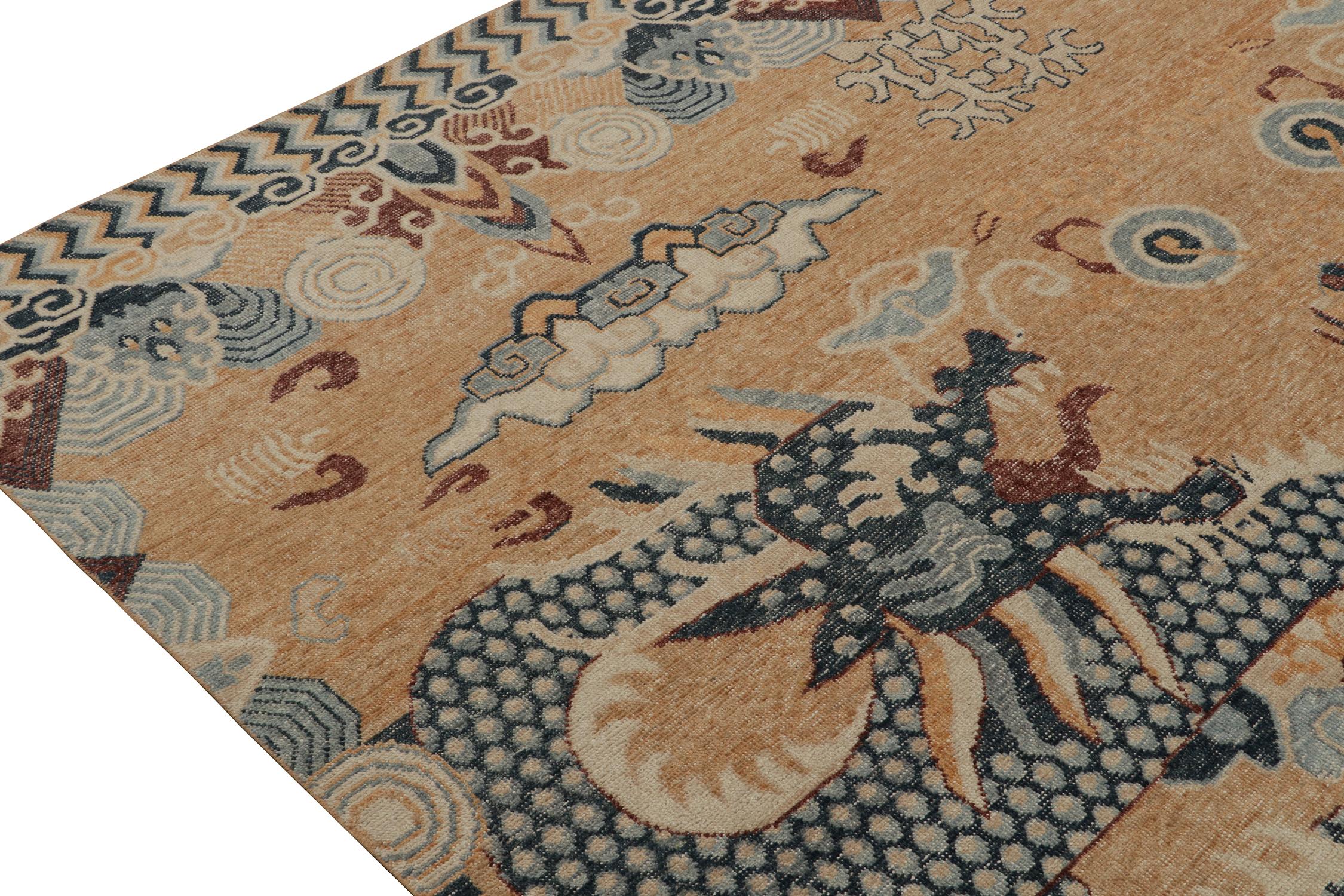 Rug & Kilim's Distressed Style Teppich in Gold, Blau, Rot Dragon Pictorial im Zustand „Neu“ im Angebot in Long Island City, NY
