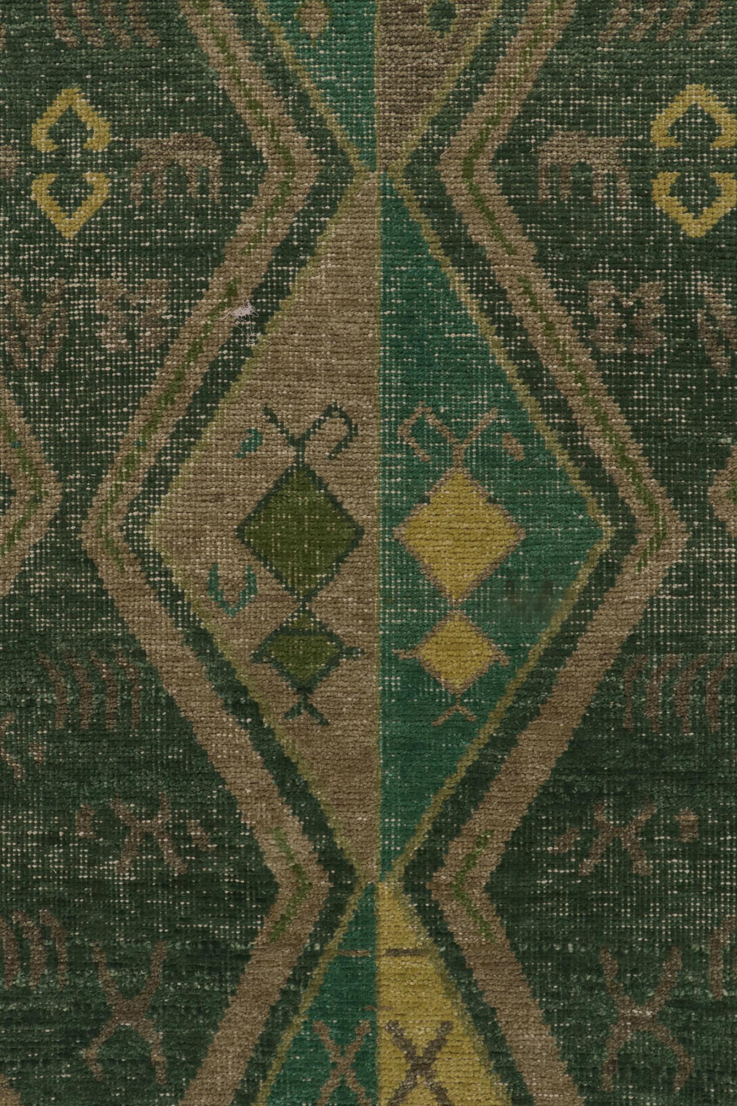 Noué à la main Tapis & Kilims Tapis de style vieilli à motifs géométriques verts et bruns en vente