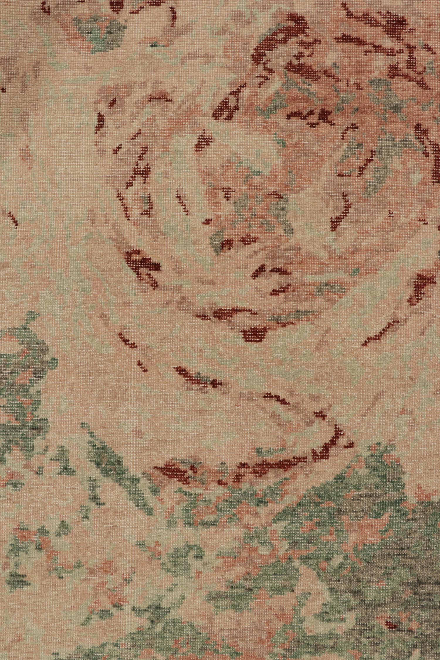 Rug & Kilim's Distressed Style Rug en vert, rose motif expressionniste abstrait Neuf - En vente à Long Island City, NY