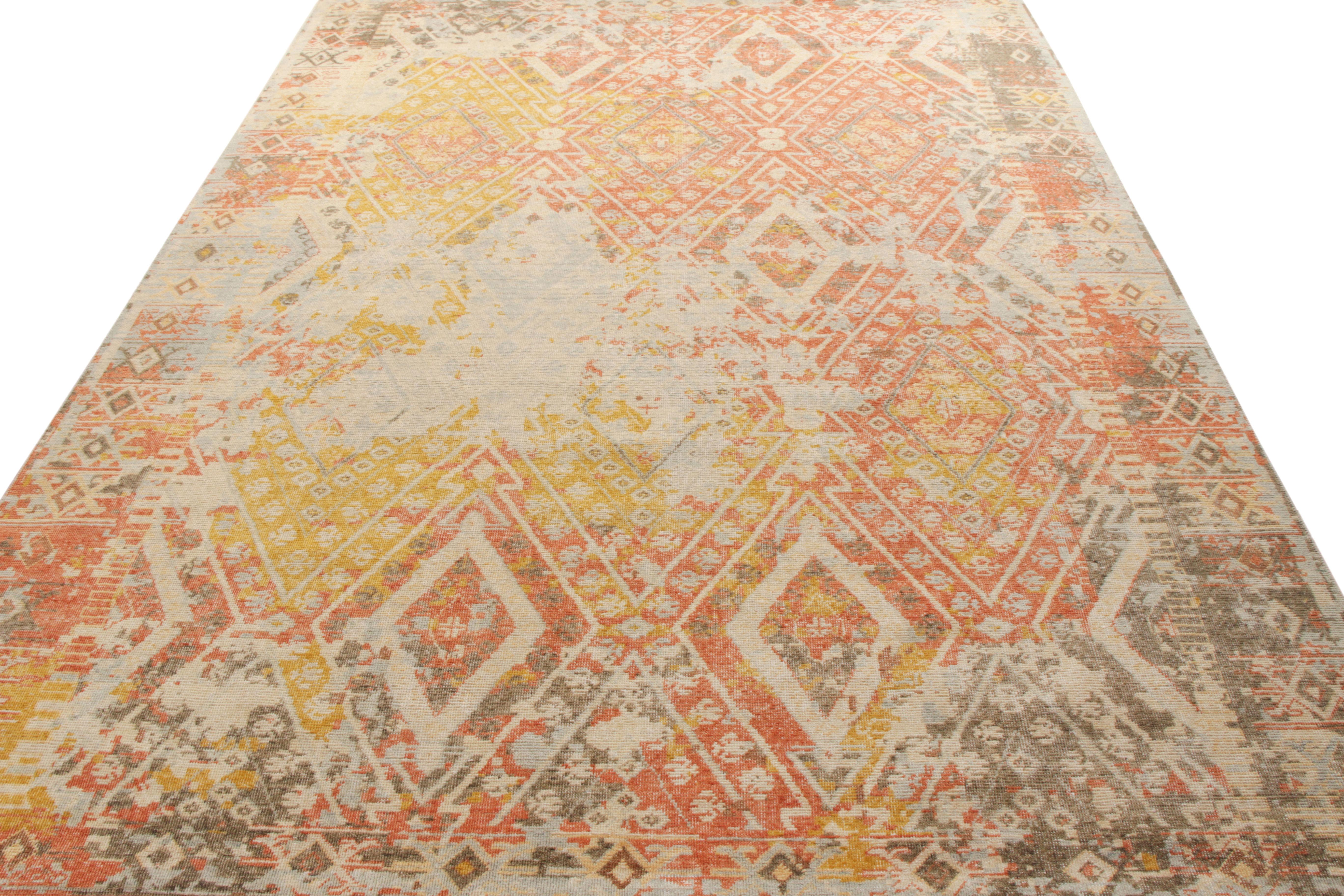 Hand knotted in wool, Rug & Kilim welcomes this scintillating transitional piece to the classic inspirations in their Homage Callection. A 9x12 ode to classic pattern visualising a unique take in its sophisticated distressed style in low-sheared