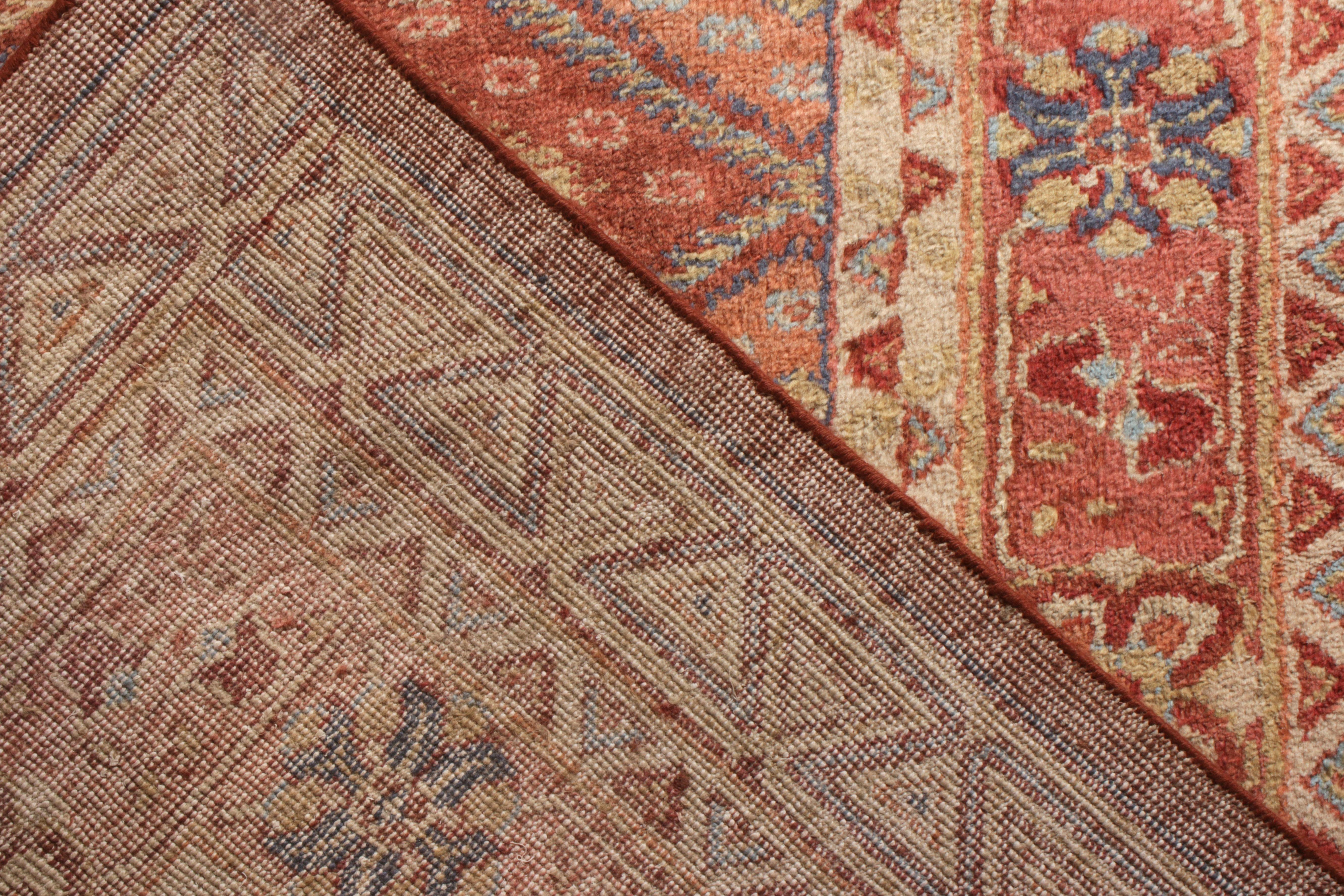Rug & Kilim's Distressed Style Teppich in Orange, Rot Geometrisches Muster (Handgeknüpft) im Angebot