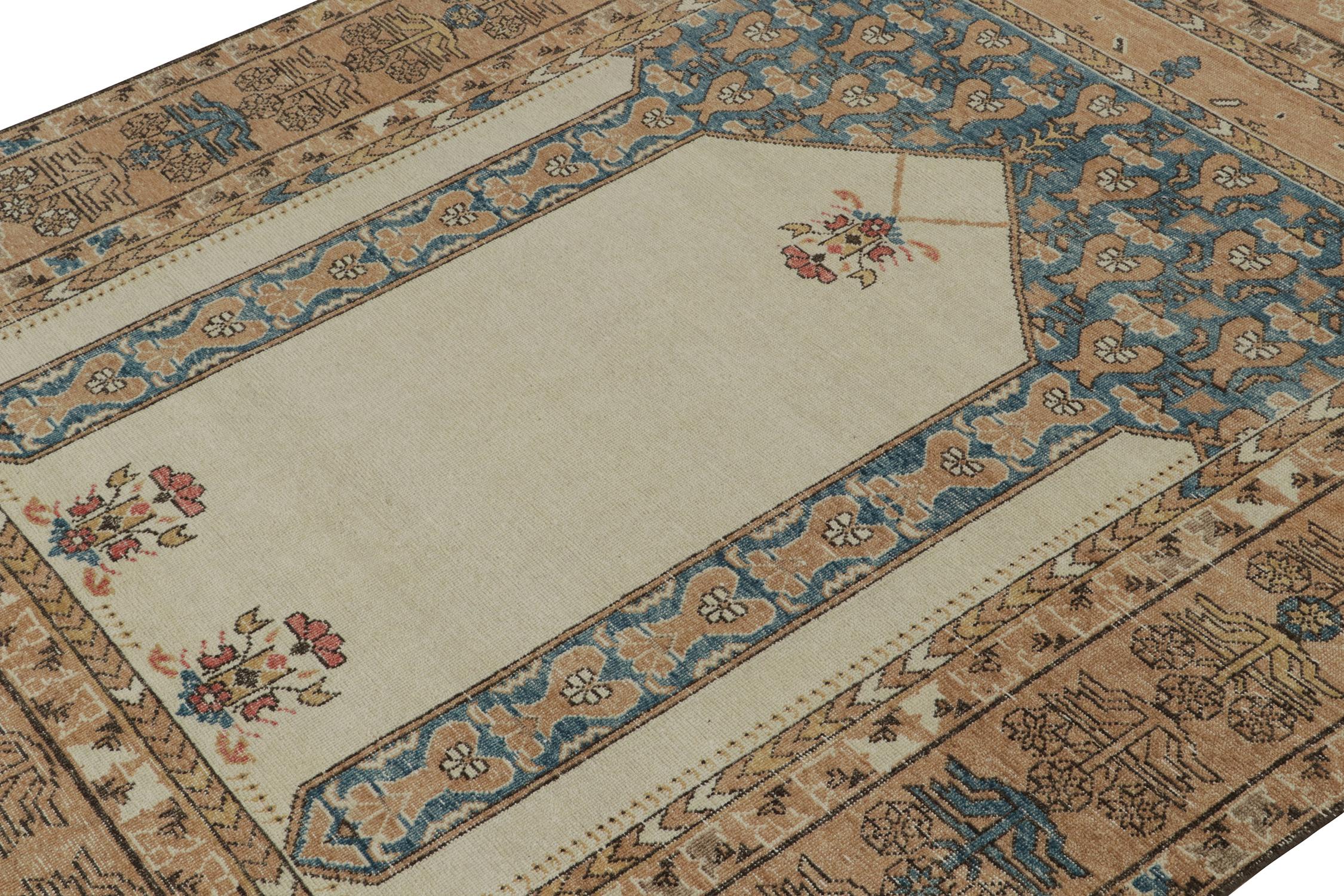 Indian Rug & Kilim’s Distressed Style rug with Mihrab Pattern and Beige Open Field For Sale