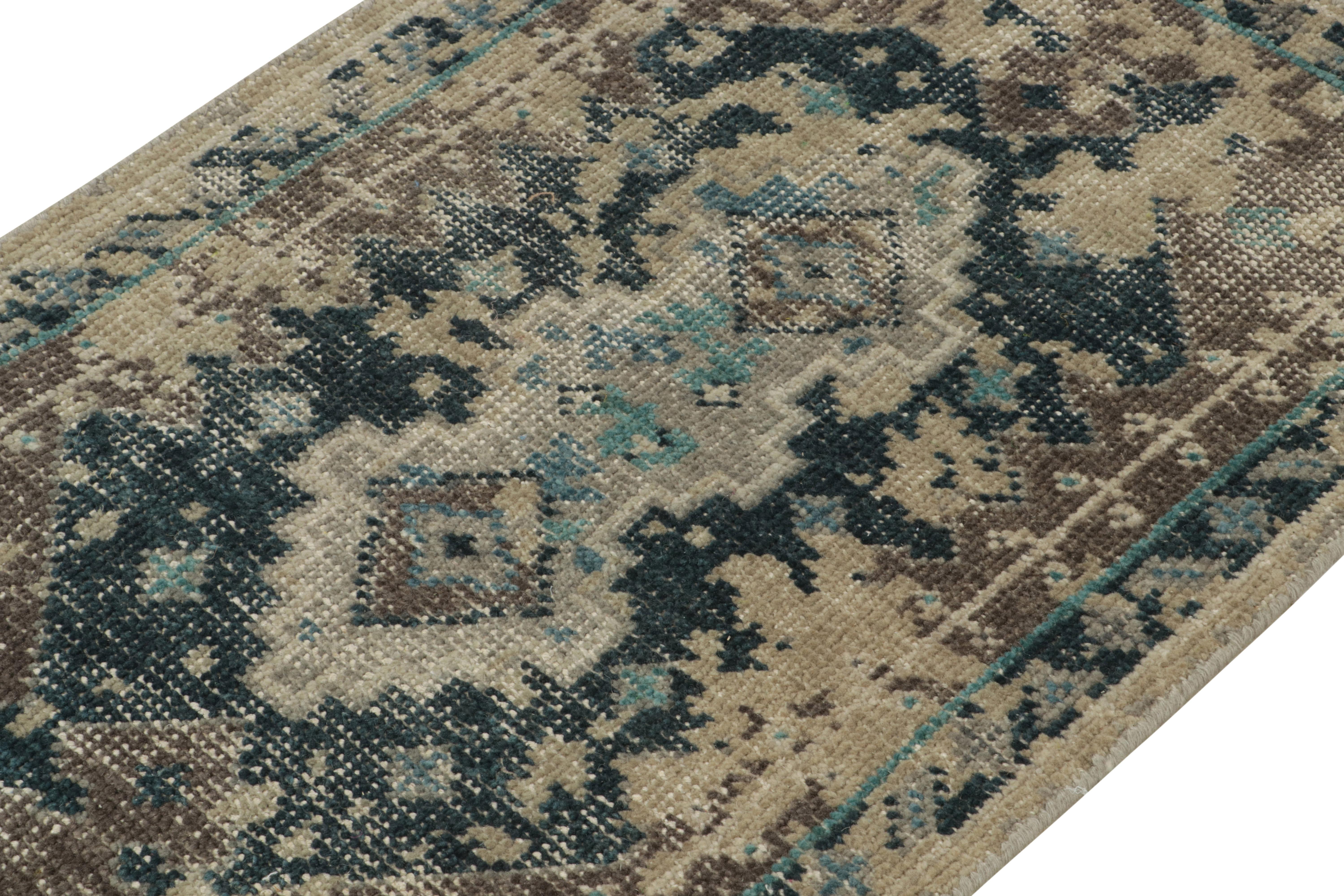Annodato a mano Rug & Kilim - Tappeto a dispersione in stile Distressed di colore blu, beige-marrone in vendita