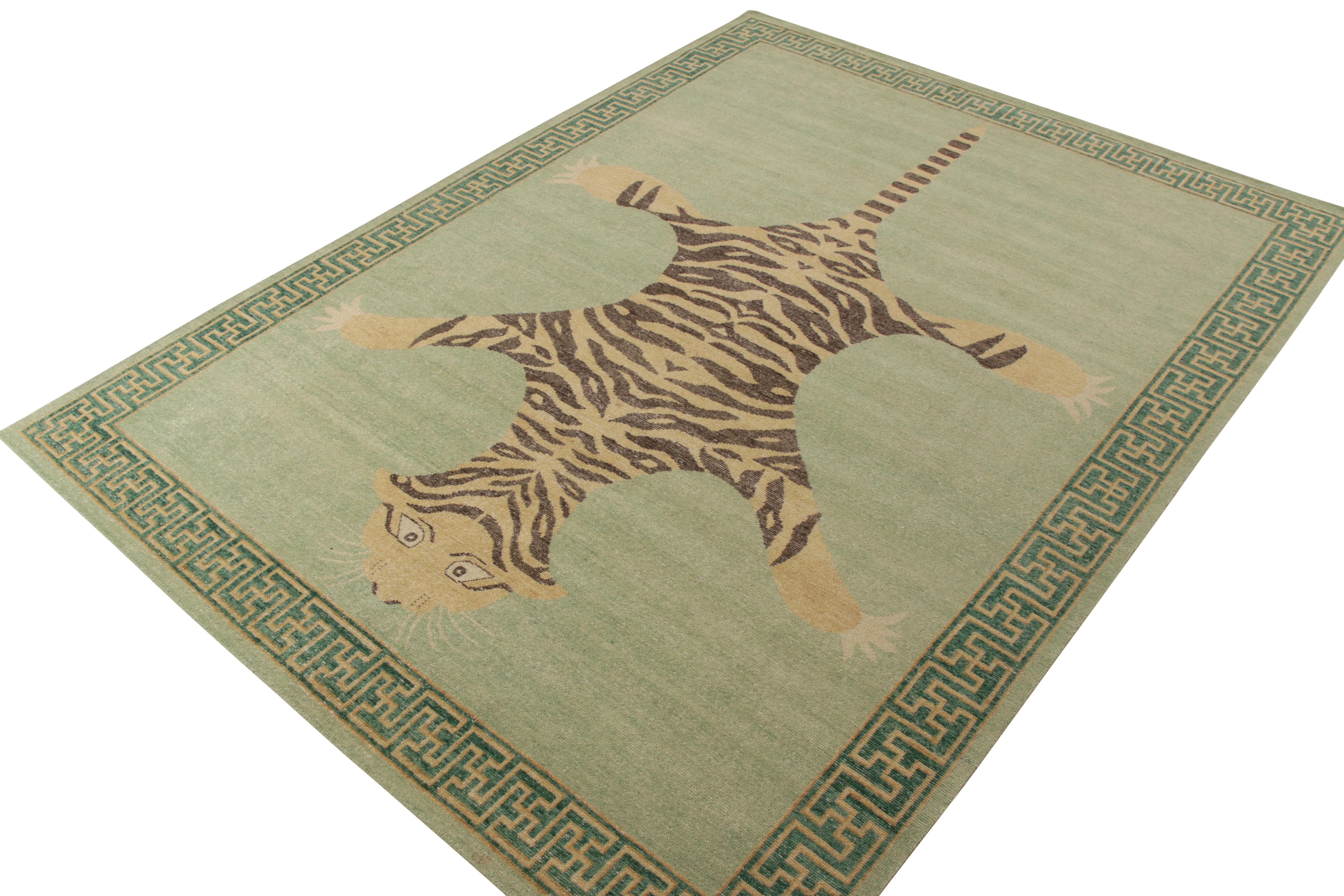 Autre Rug & Kilim's Distressed Style Tiger Rug in Green, Pictorial Pattern (Tapis de tigre en vert, motif pictural) en vente