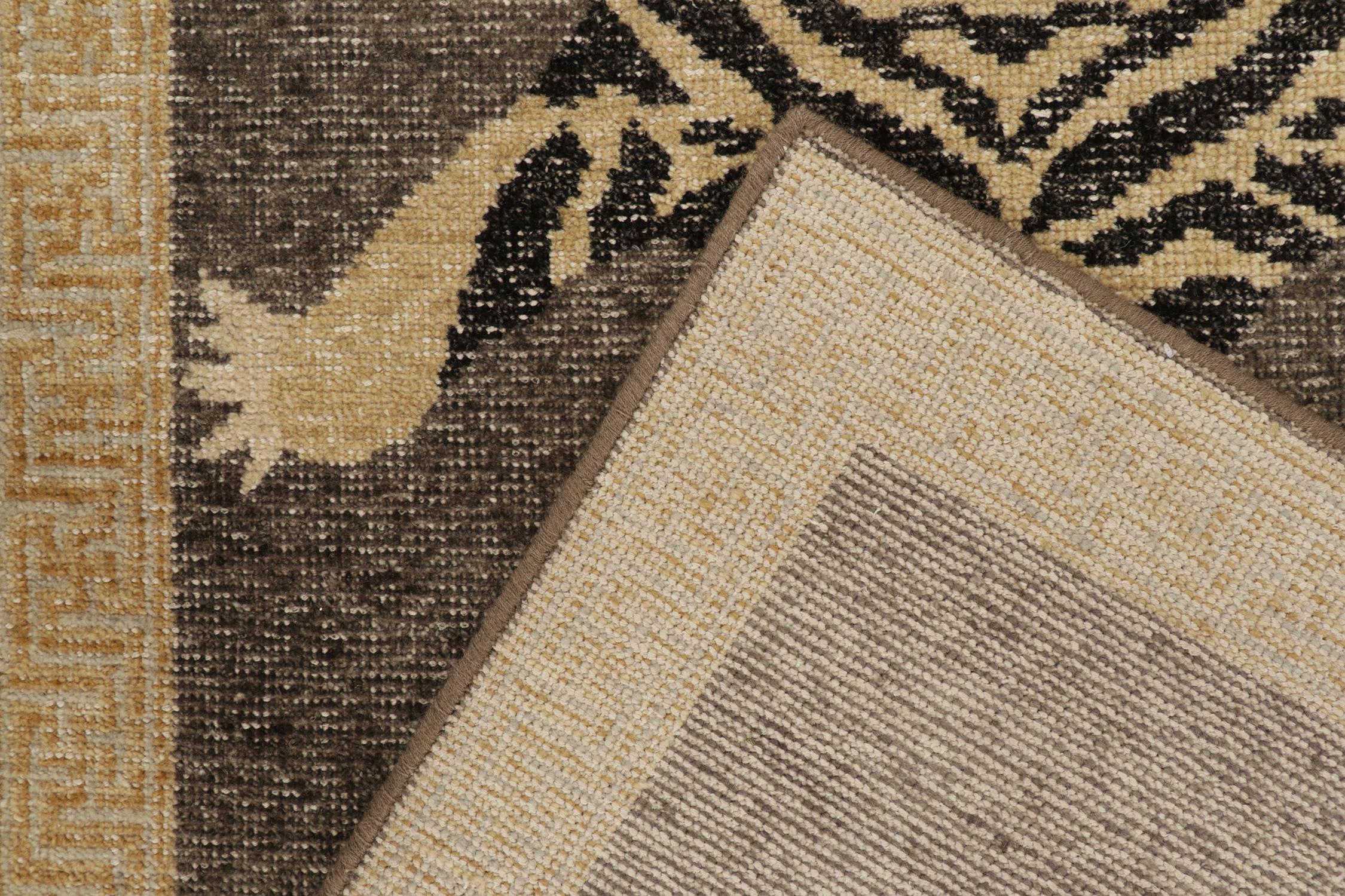 Lana Rug & Kilim - Runner Tigre in stile Distressed nei colori grigio, beige e nero in vendita