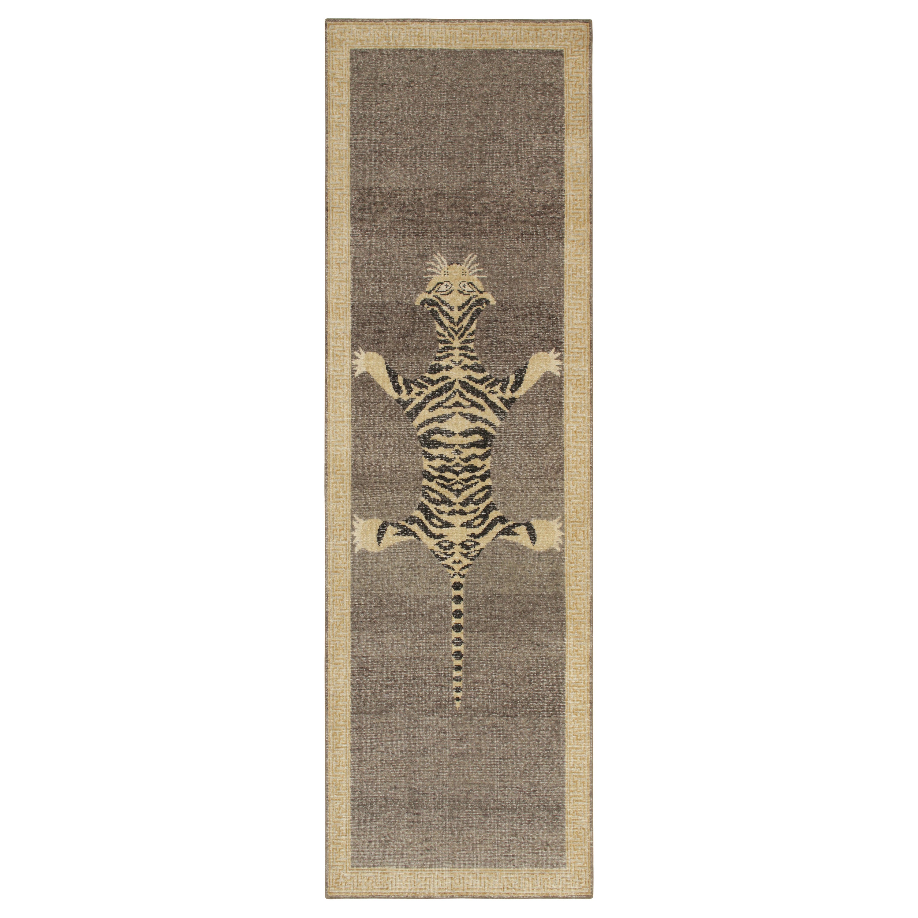 Alfombra Rug & Kilim de estilo envejecido Tiger Runner en gris, beige y negro Pictórica