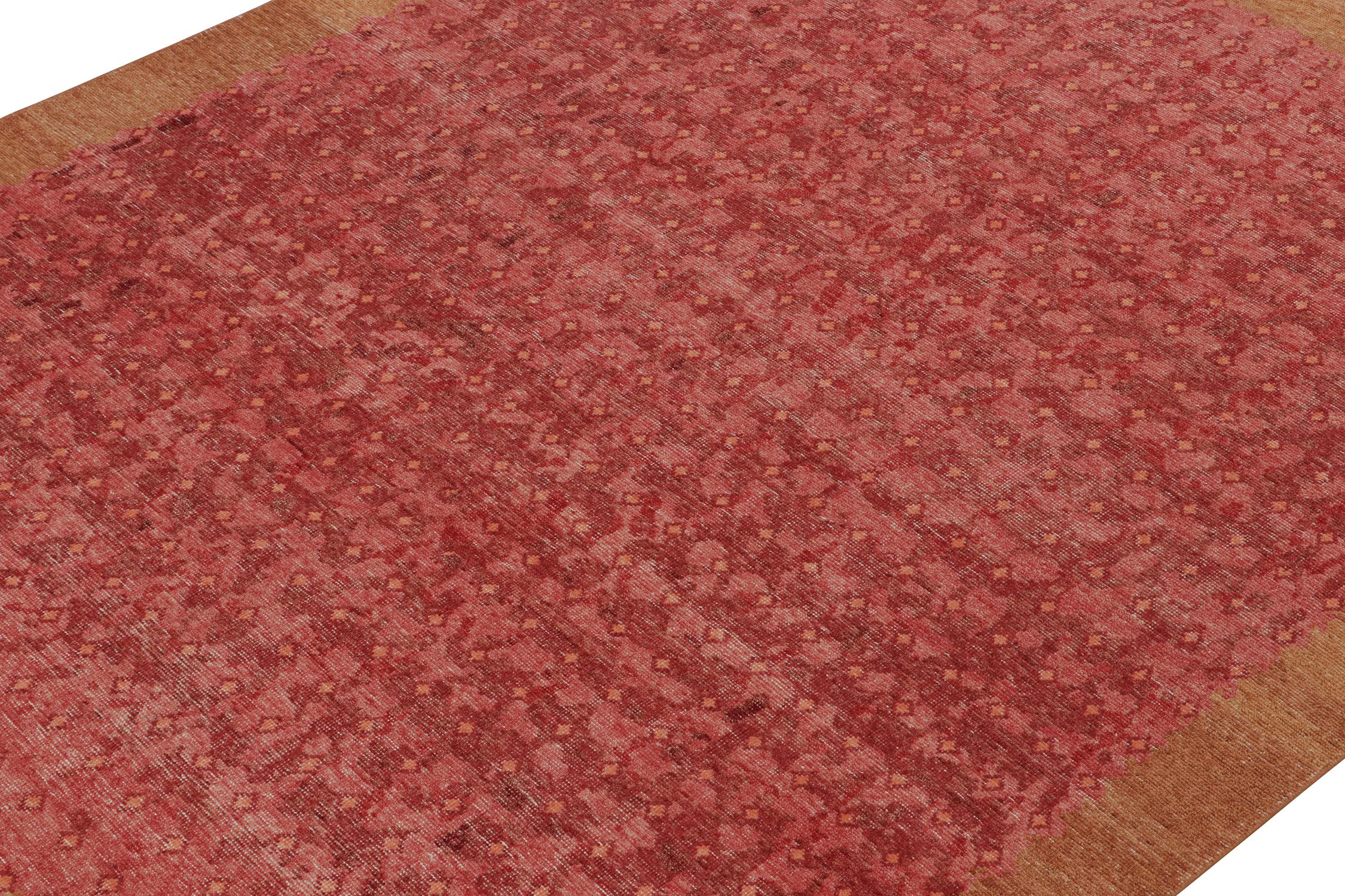 Rug & Kilim's Distressed Style Transitional Rug in Rot Geometrische Muster (Handgeknüpft) im Angebot