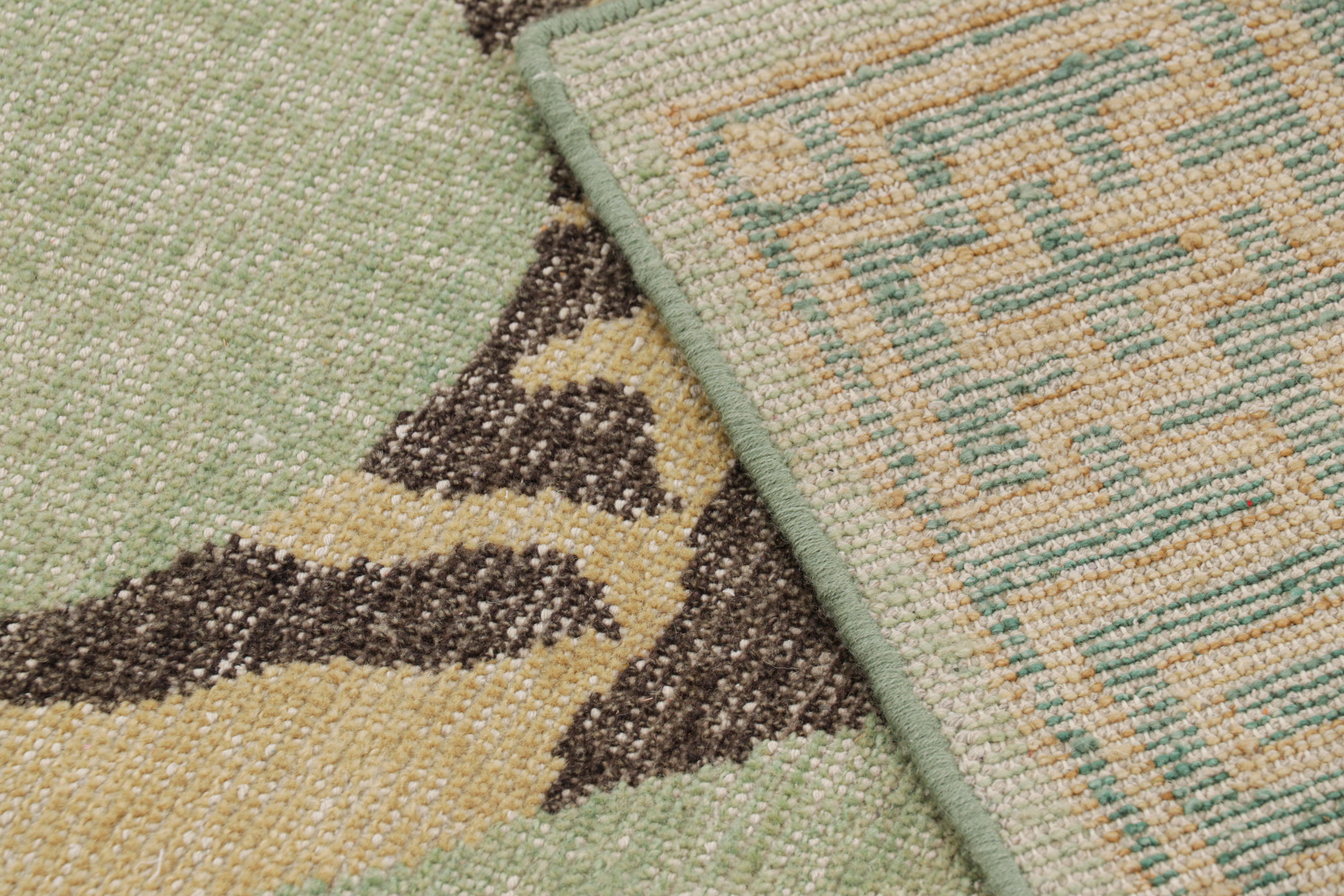 Diseño de alfombra Rug & Kilim de piel de tigre envejecida en verde con dibujos Lana en venta