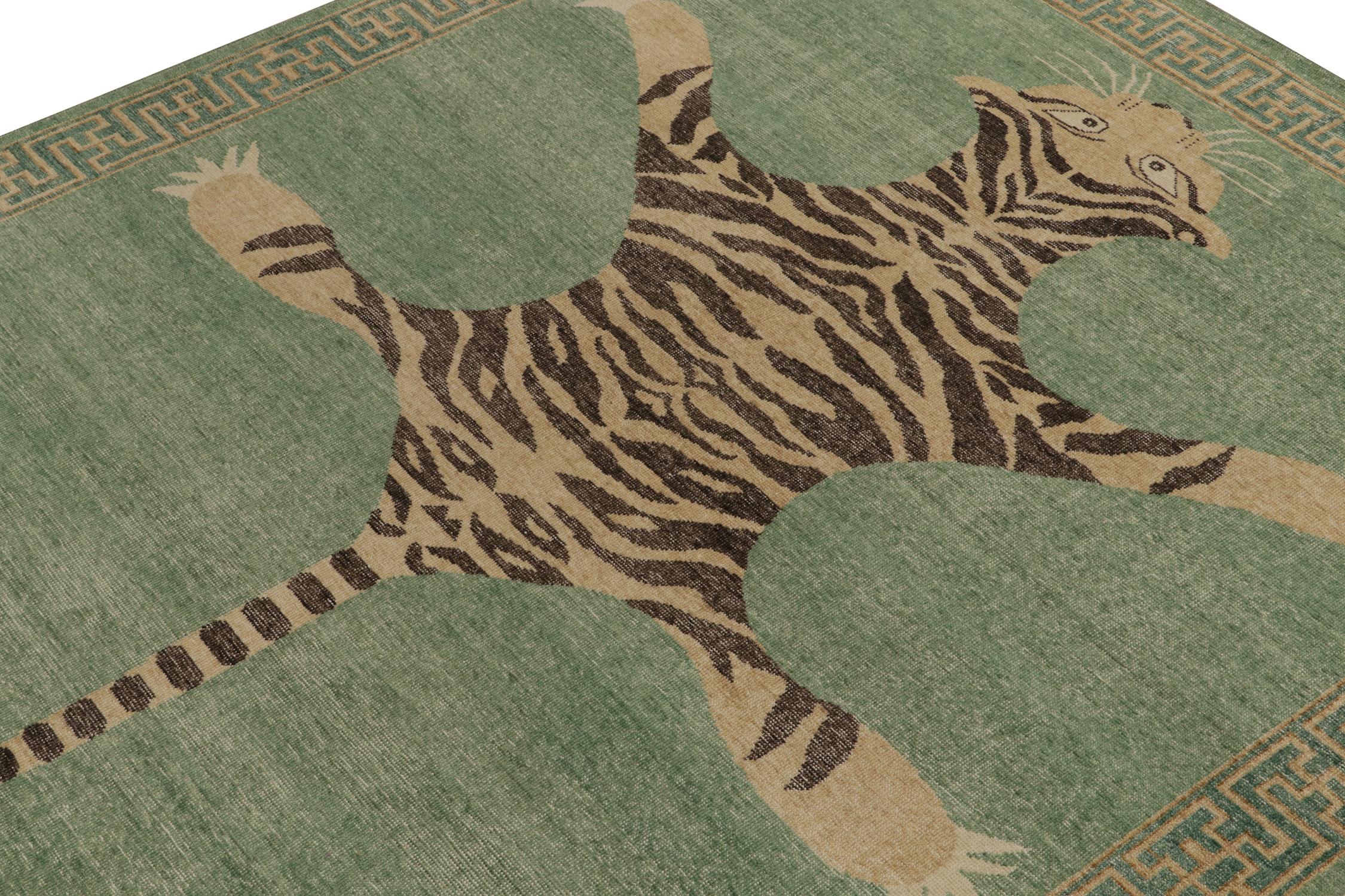 Noué à la main Tapis & Kilims - Tapis de style tigre en peau de tigre vieillie en vert, beige et noir - Pictorial en vente