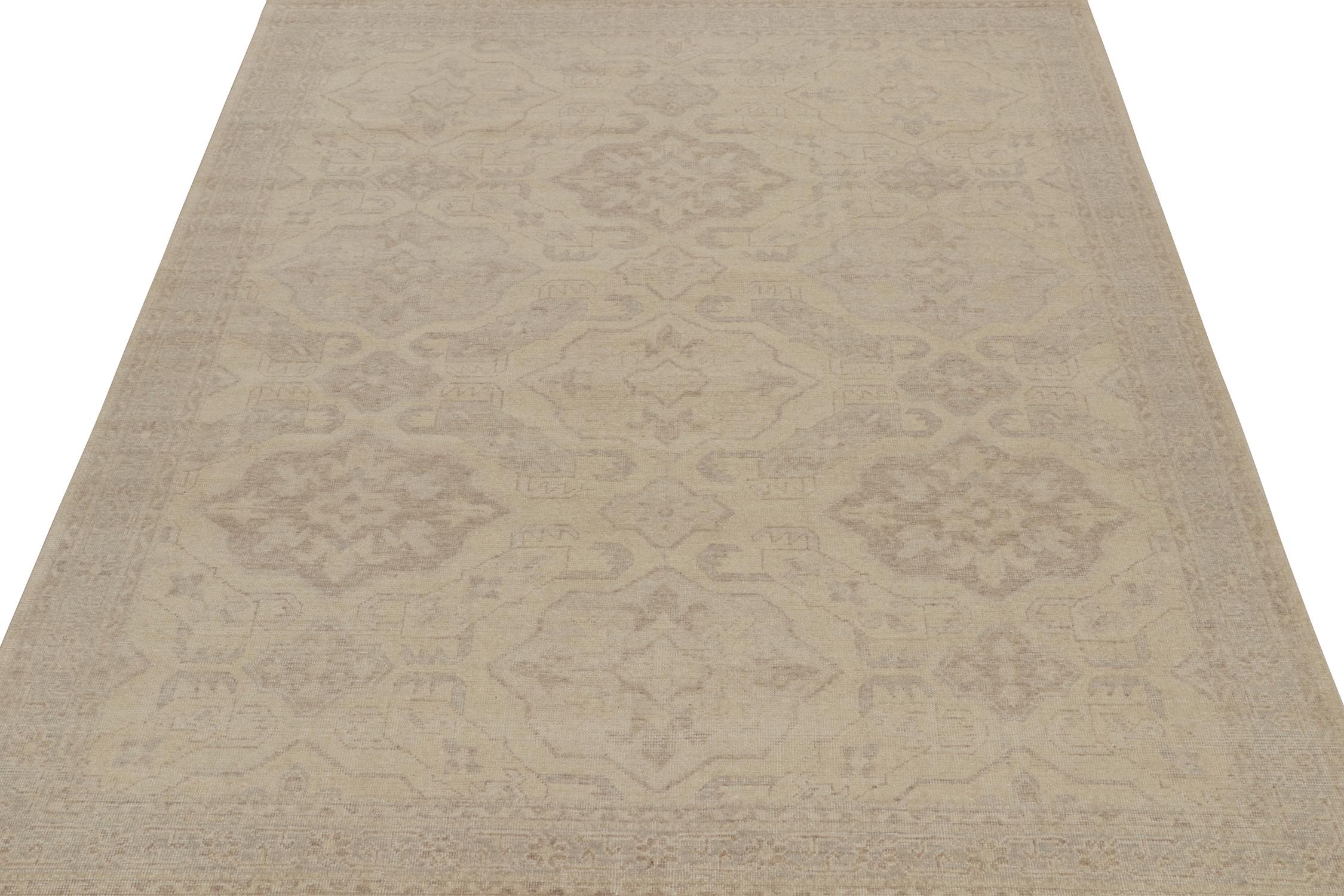 Indian Rug & Kilim’s Distressed Tribal style rug in Beige and Gray Geometric Pattern For Sale