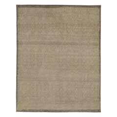 Rug & Kilim's Distressed Tribal-Teppich in Beige und Grau mit geometrischen Mustern