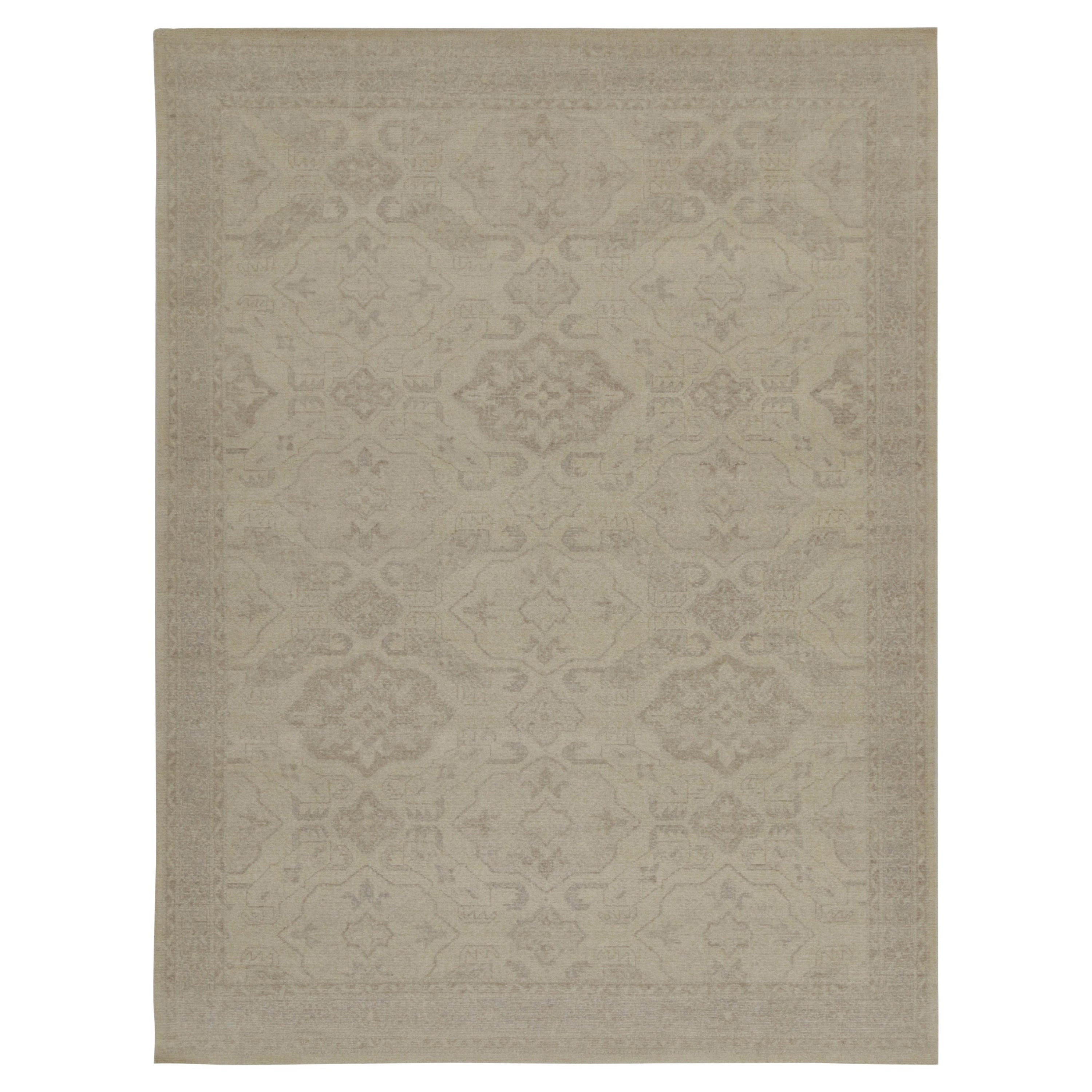 Rug & Kilim è un tappeto in stile tribale con motivi geometrici color grigio.