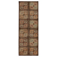 Teppich &amp; Kilims Distressed Tribal Style Läufer in Beige-Braun und bunten Emblems