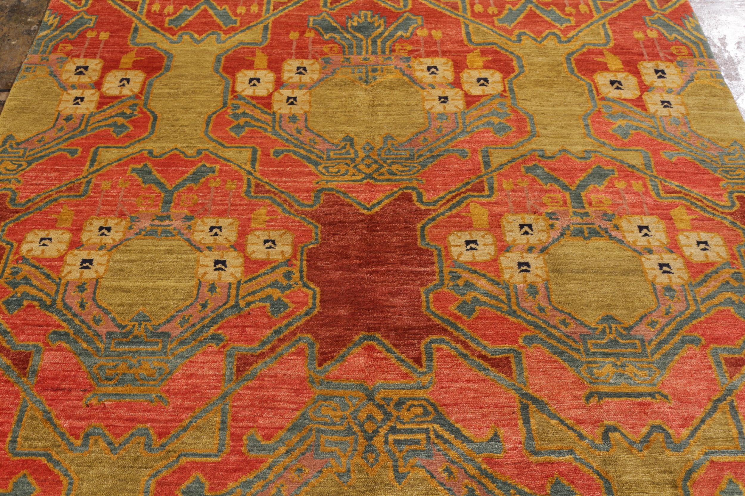 Rug & Kilim's Ersari Style Teppich in Rot und Grün Geometrisches Muster (Handgeknüpft) im Angebot