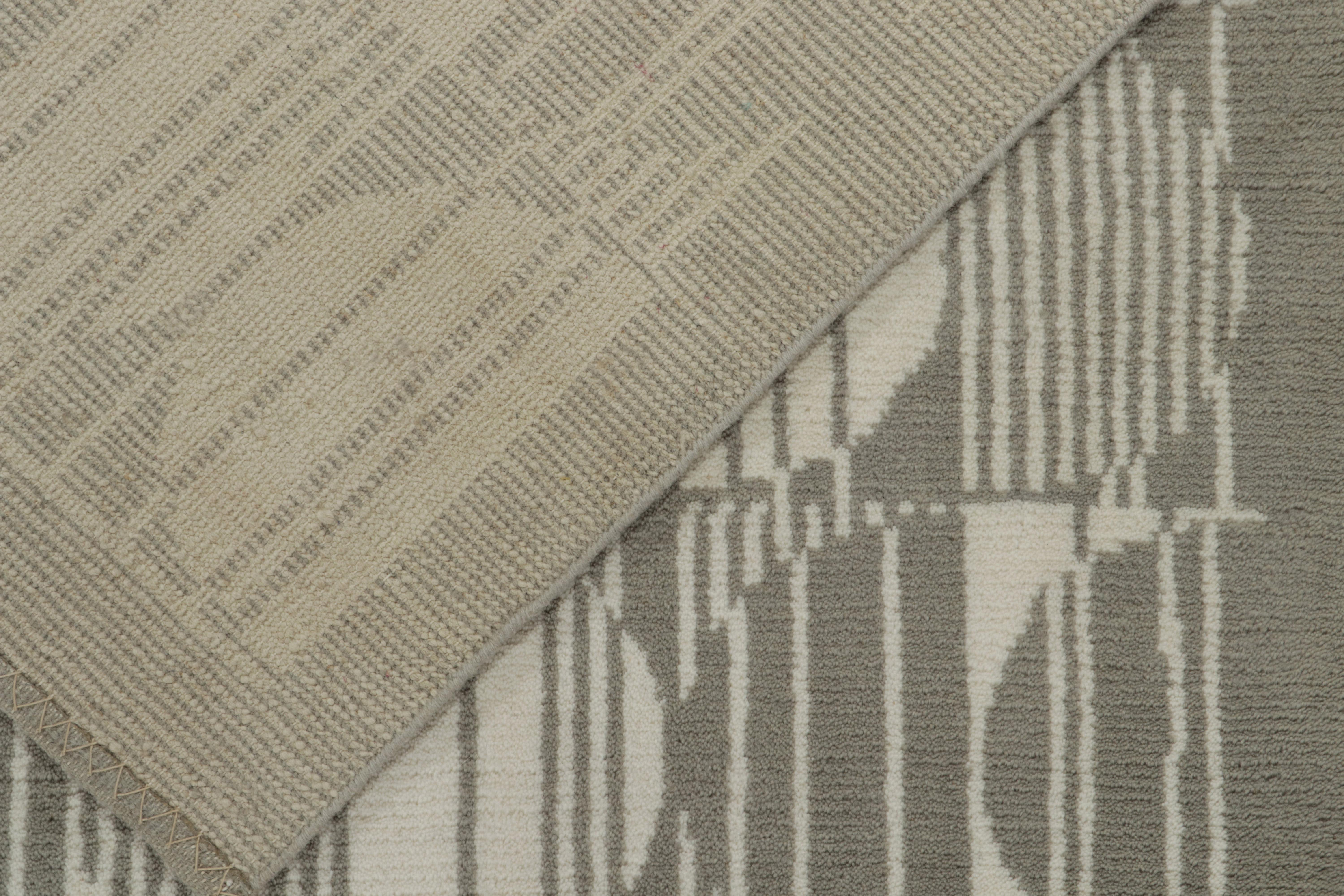 Contemporary Rug & Kilim’s European Deco Style Rug in Gray & White Geometric Patterns For Sale