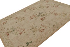 Europäischer Flachgewebe-Teppich von Rug & Kilim in Beige mit grünem und rosa Blumenmuster