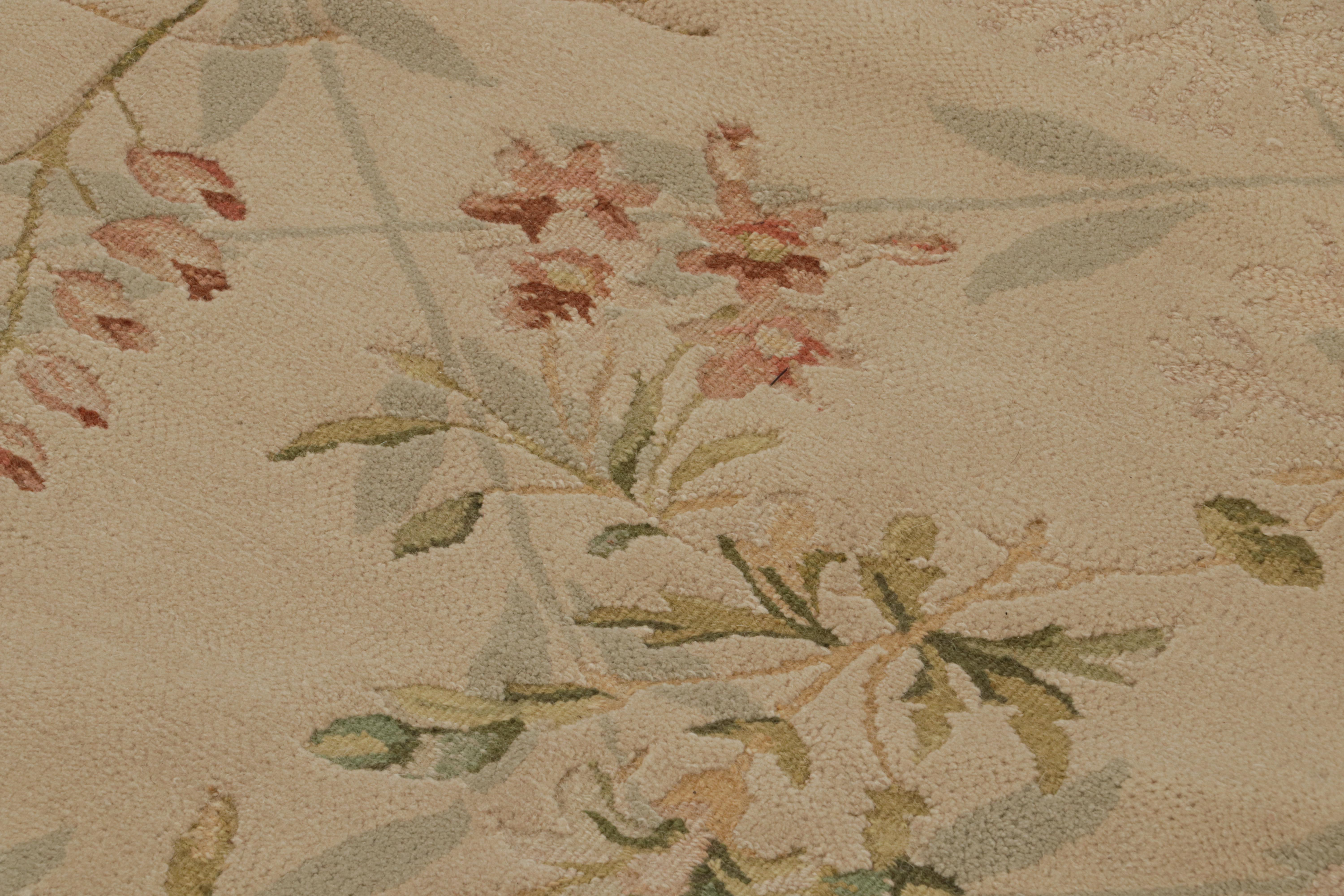 Rug & kilim’s European Flatweave Rug in Beige with Green and Pink Floral Pattern In New Condition For Sale In Long Island City, NY