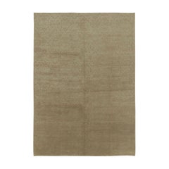 Rug & Kilim's European-Inspired Rug in Brown Arabesque Patterns in Pale Green (tapis d'inspiration européenne en marron)