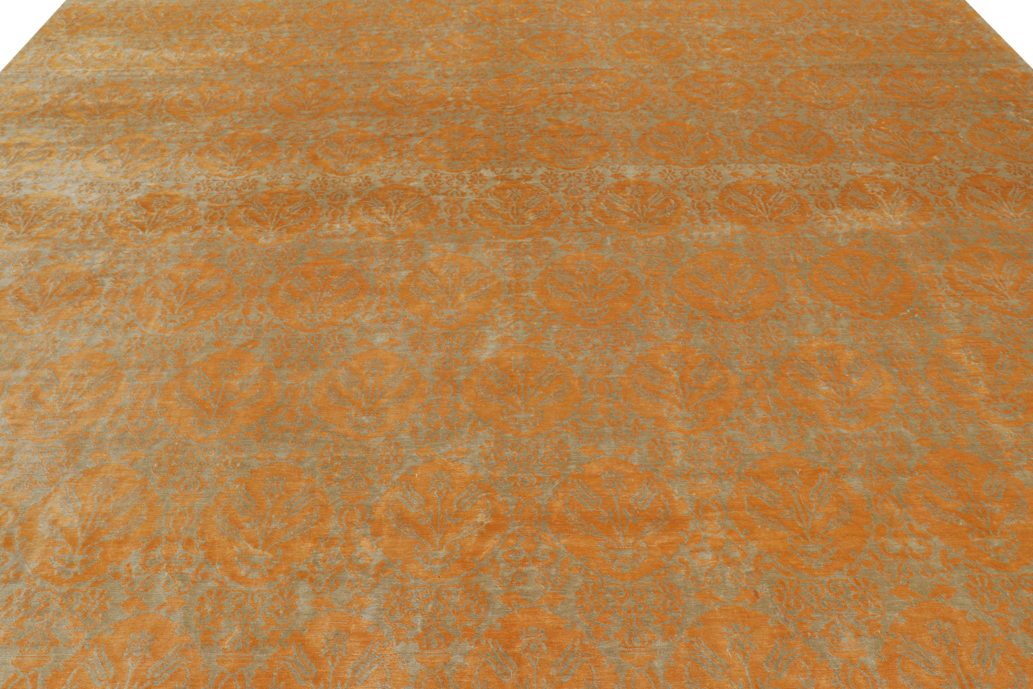 Fabriqué en soie nouée à la main, ce tapis contemporain 11x14 fait partie de la Collectional de Rug & Kilim, s'inspirant du design historique 'Medici'.

Sur le Design : 

Ce design contemporain présente une réinterprétation élégante du motif
