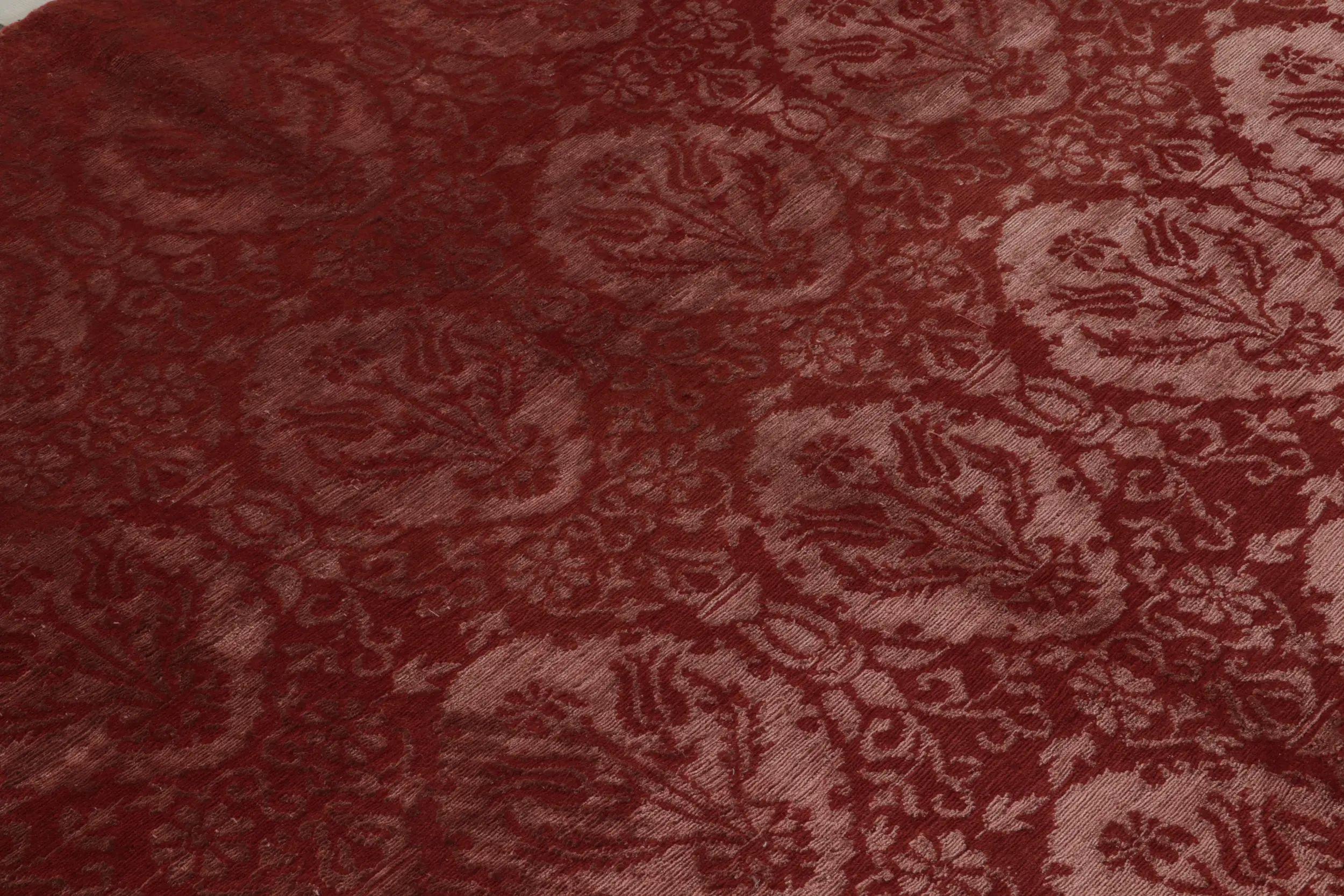 Rug & Kilim's European Rug in Red and Pink with Floral Patterns Medici (tapis européen rouge et rose à motifs floraux) en vente 3