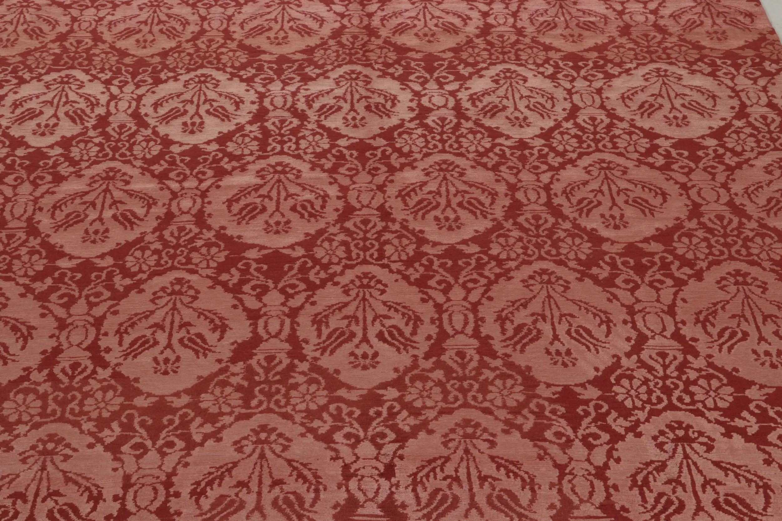 Rug & Kilim's Europäischer Teppich in Rot und Rosa mit floralen Mustern Medici (Nepalesisch) im Angebot