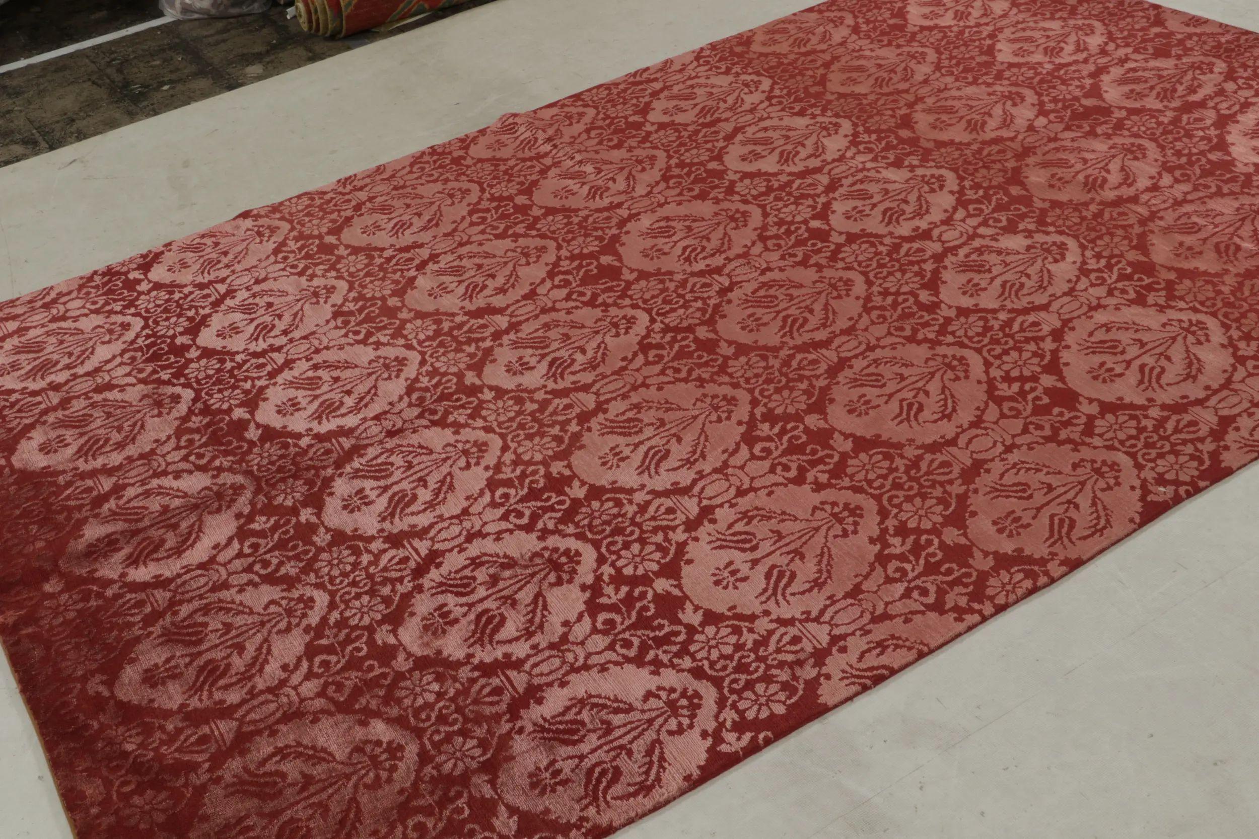 Rug & Kilim's Europäischer Teppich in Rot und Rosa mit floralen Mustern Medici (Handgeknüpft) im Angebot