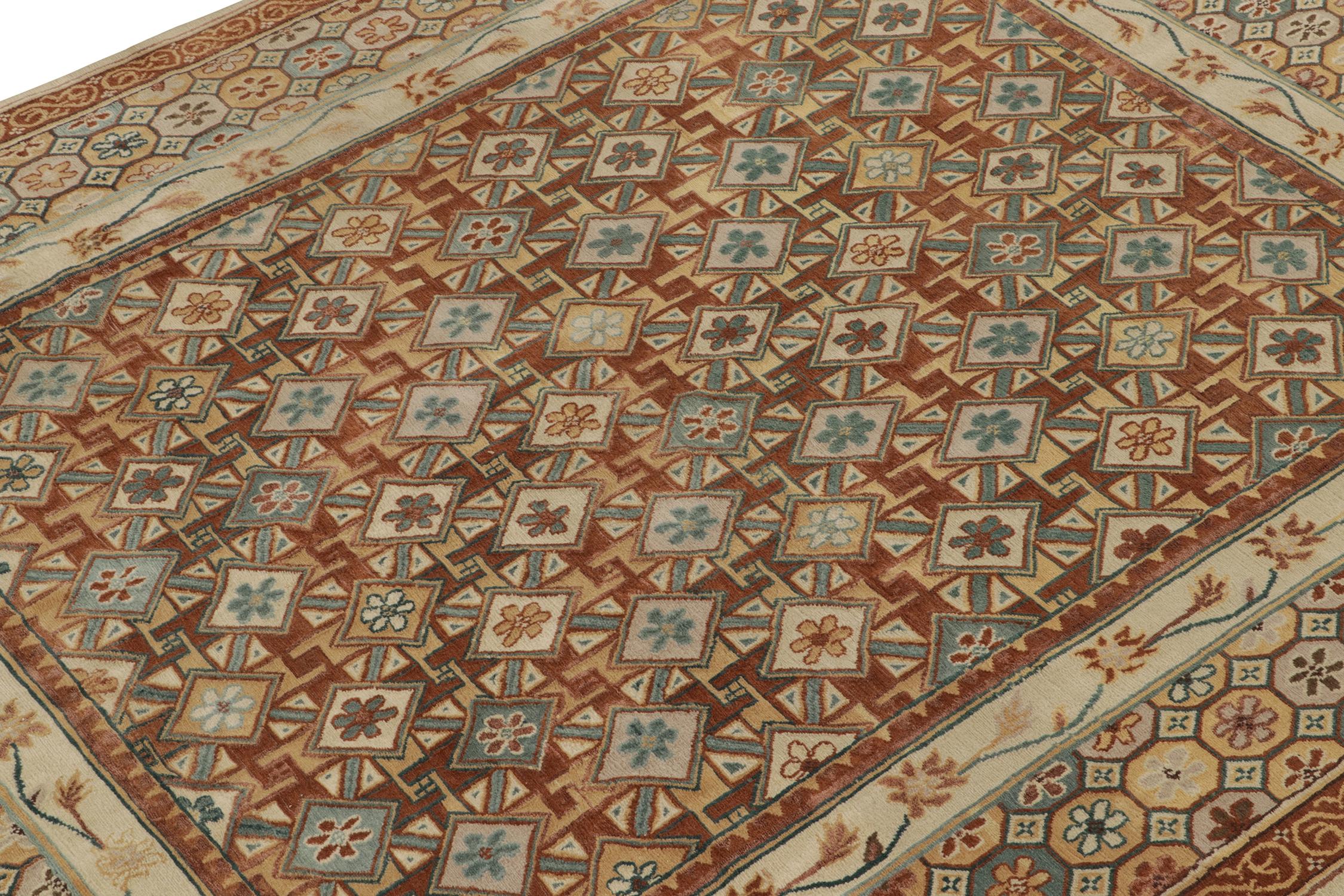 Népalais Rug & Kilim's European Style Deco Rug in Brown, Gold and Blue Geometric Pattern (Tapis de style européen déco à motifs géométriques brun, or et bleu) en vente