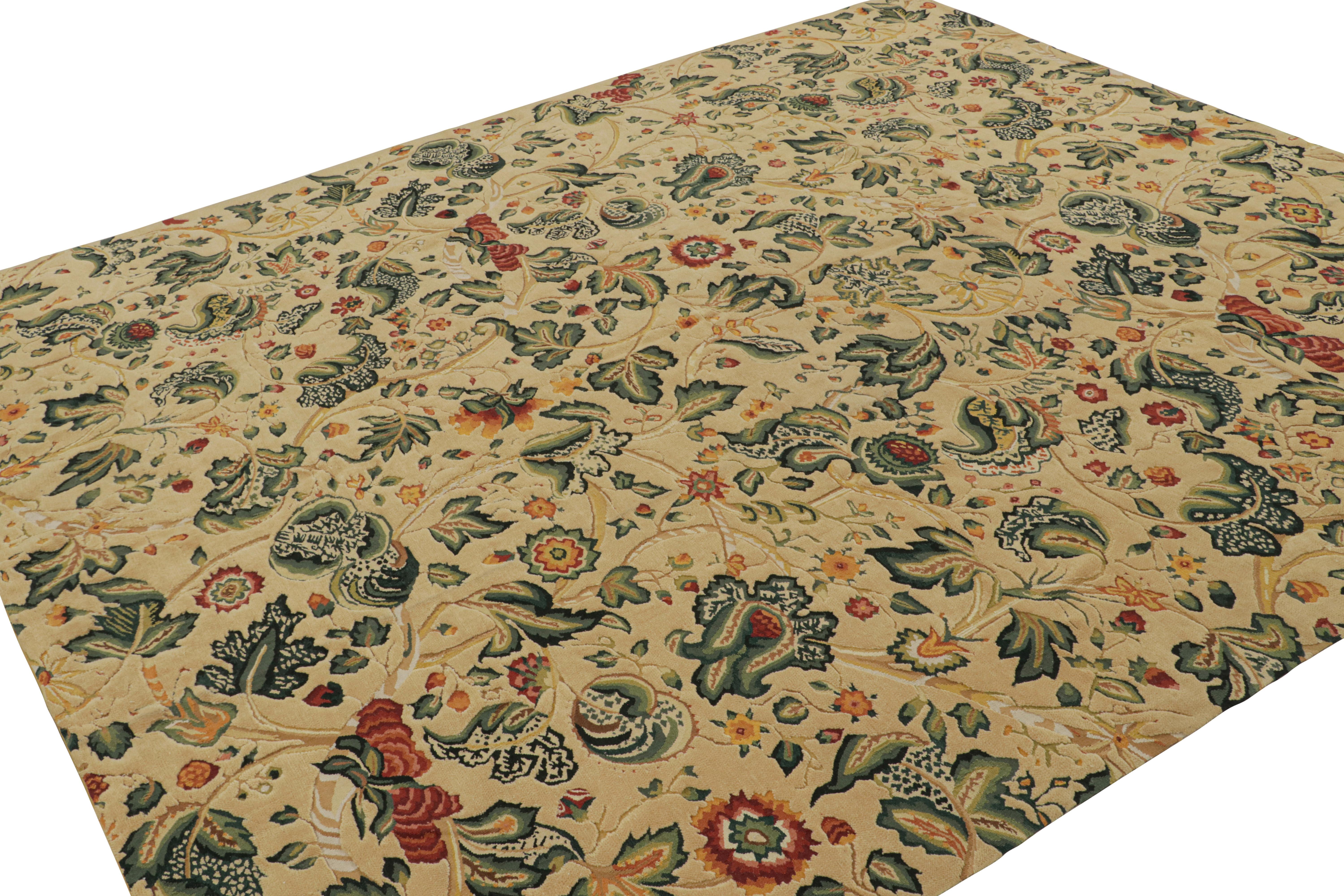 Dieser 9x10 große europäische Flachgewebe-Teppich aus handgewebter Wolle ist von englischen Tudor-Teppichen und Wandteppichen aus dem 18. Jahrhundert inspiriert. Das Design besteht aus floralen Mustern in Grün, Rot, Gold und blaugrünen Akzenten auf