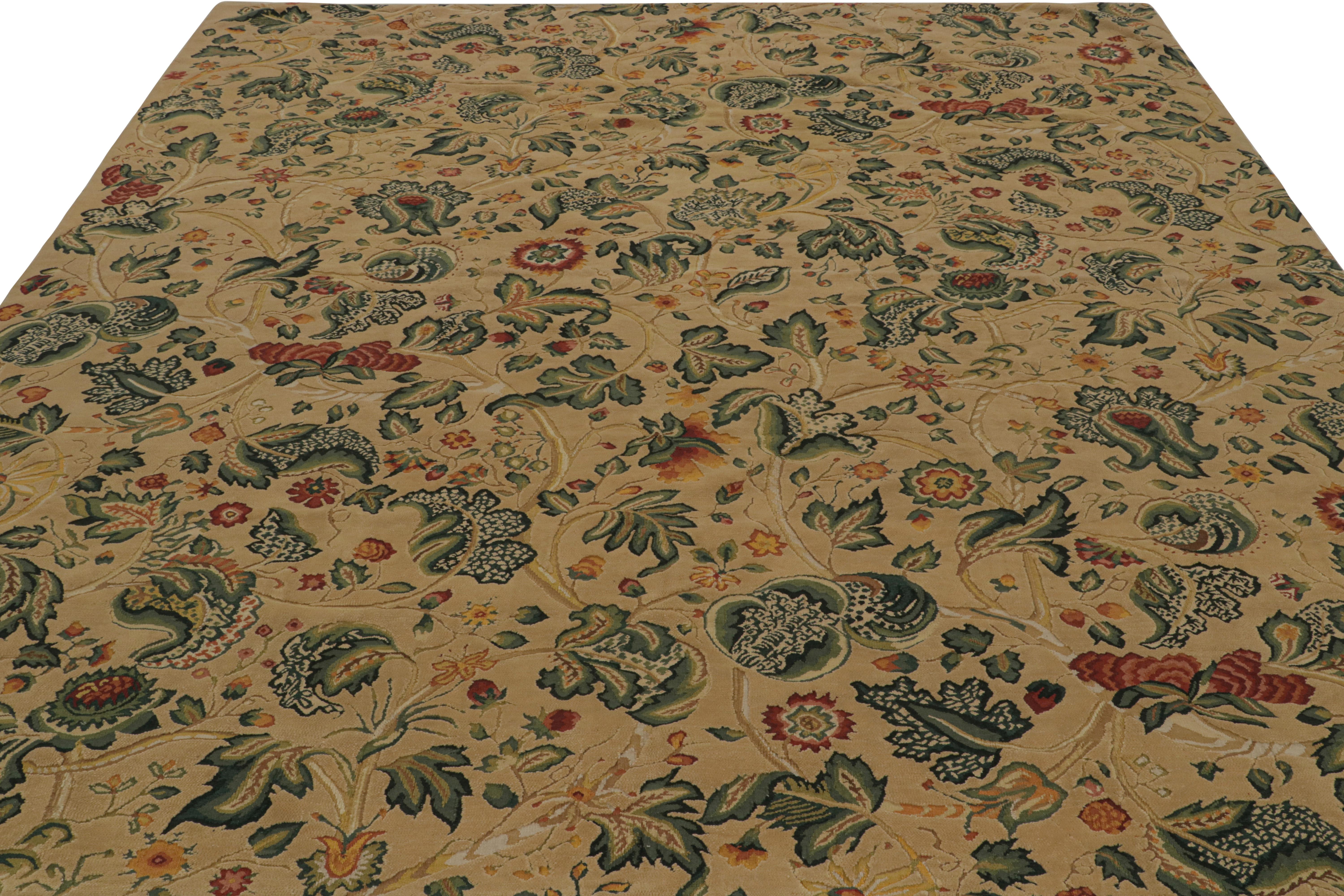 Rug & Kilim's Flachgewebe-Teppich in Creme mit Blumenmuster 'Tudor' im europäischen Stil (Moderne) im Angebot
