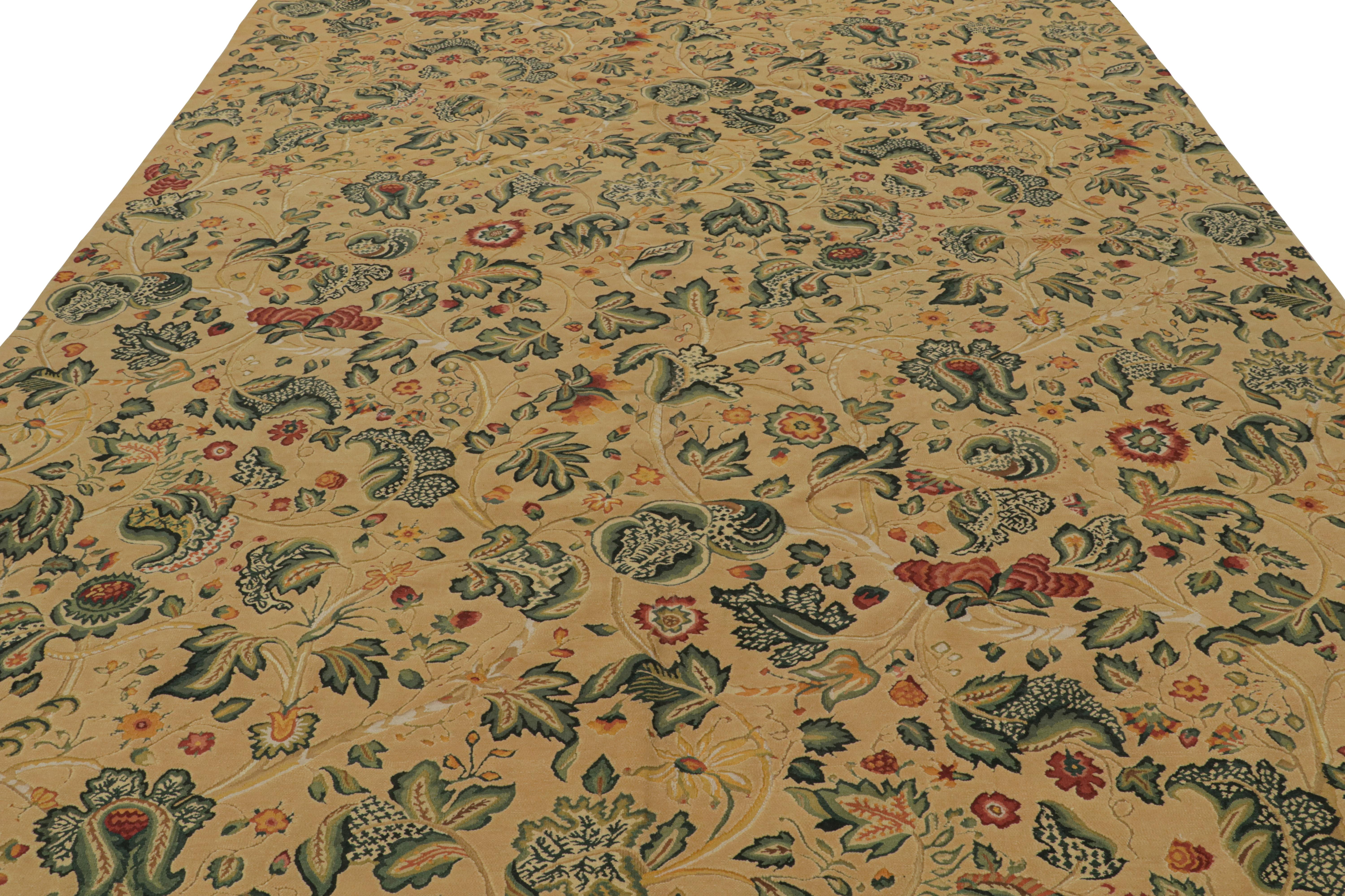 Chinois Rug & Kilim's European Style Flatweave Rug in Cream with Floral Patterns 'Tudor' (Tapis tissé plat de style européen en crème avec motifs floraux) en vente