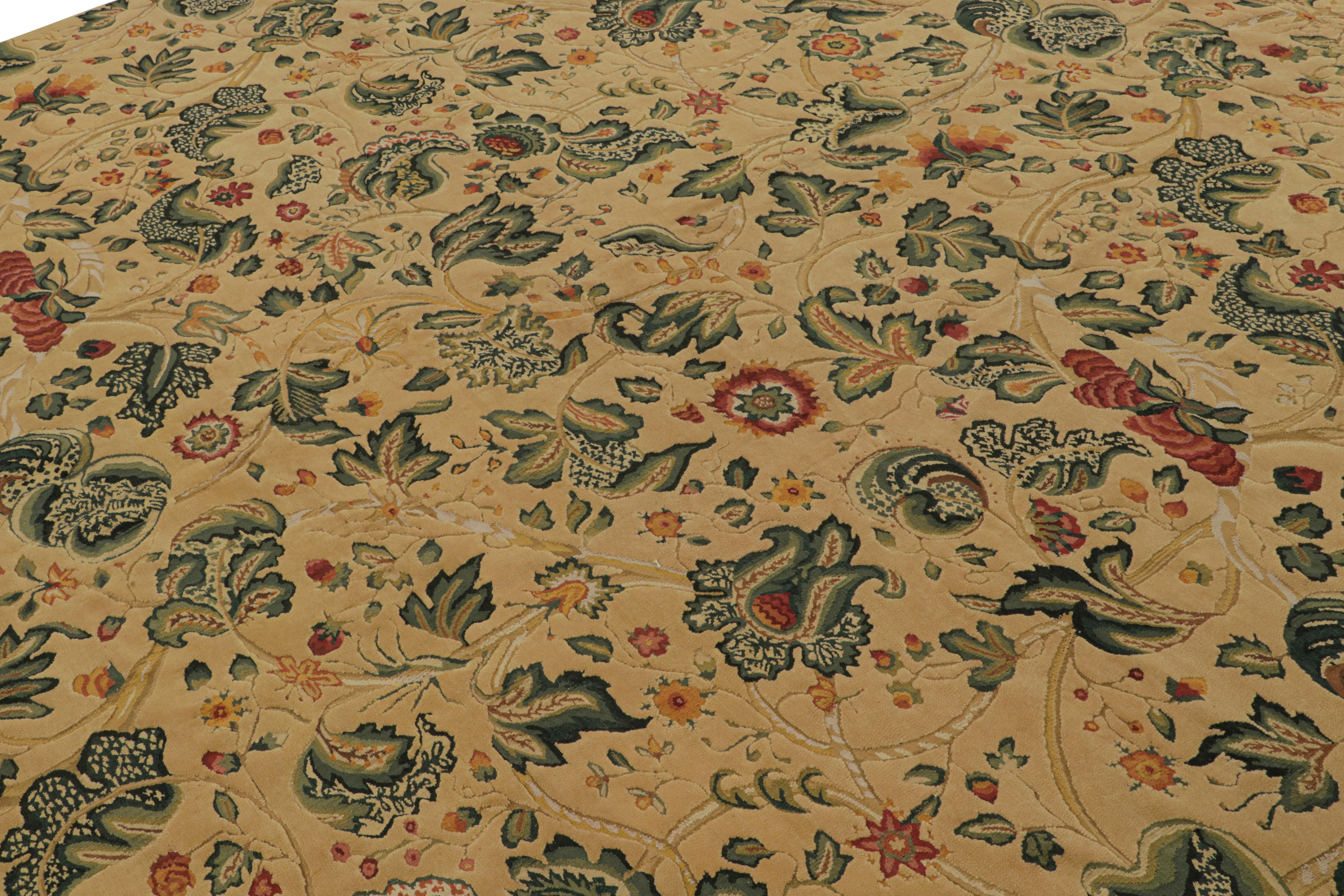 Tissé à la main Rug & Kilim's European Style Flatweave Rug in Cream with Floral Patterns 'Tudor' (Tapis tissé plat de style européen en crème avec motifs floraux) en vente