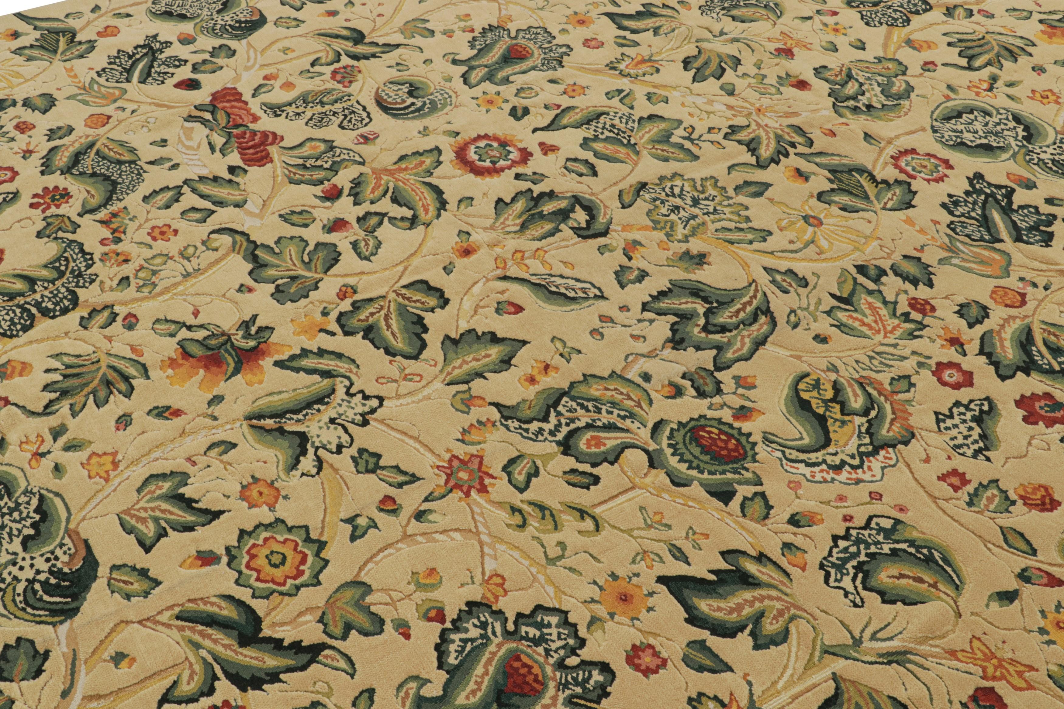 Rug & Kilim's Flachgewebe-Teppich in Creme mit Blumenmuster 'Tudor' im europäischen Stil (Handgewebt) im Angebot
