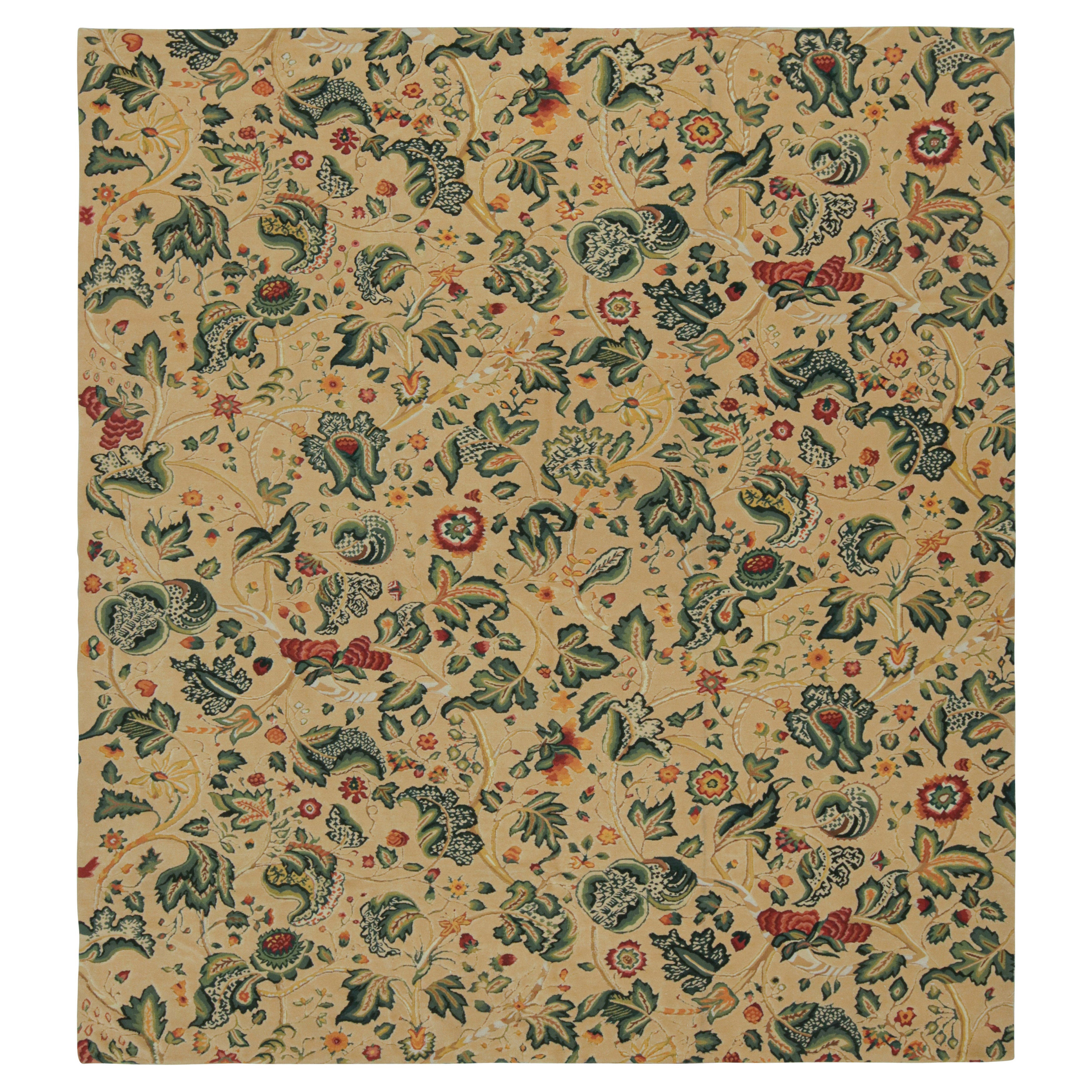 Rug & Kilim's Flachgewebe-Teppich in Creme mit Blumenmuster 'Tudor' im europäischen Stil im Angebot
