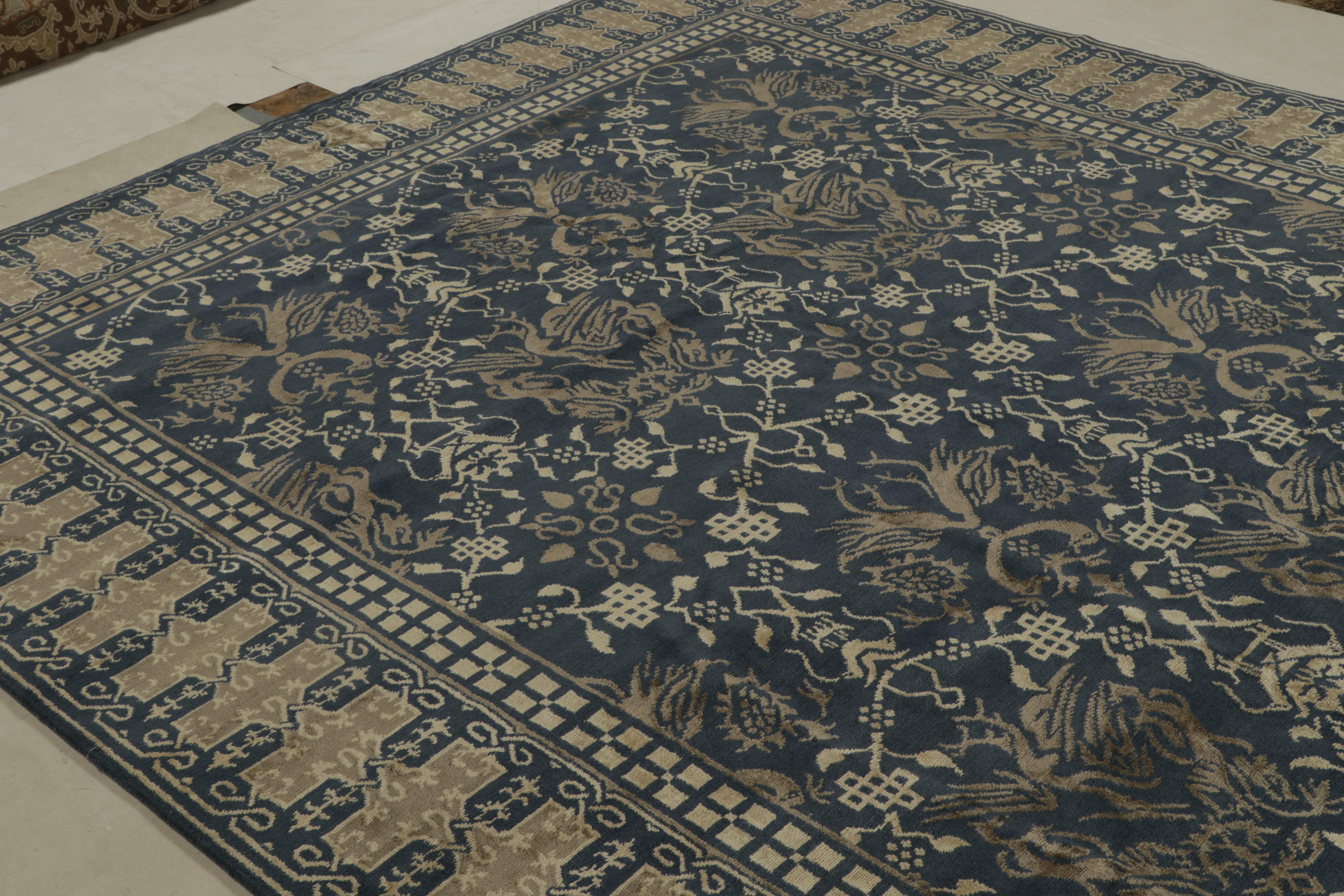 Rug & Kilim's europäischer Bildteppich in Blau mit goldenen Drachenmustern (Wolle) im Angebot