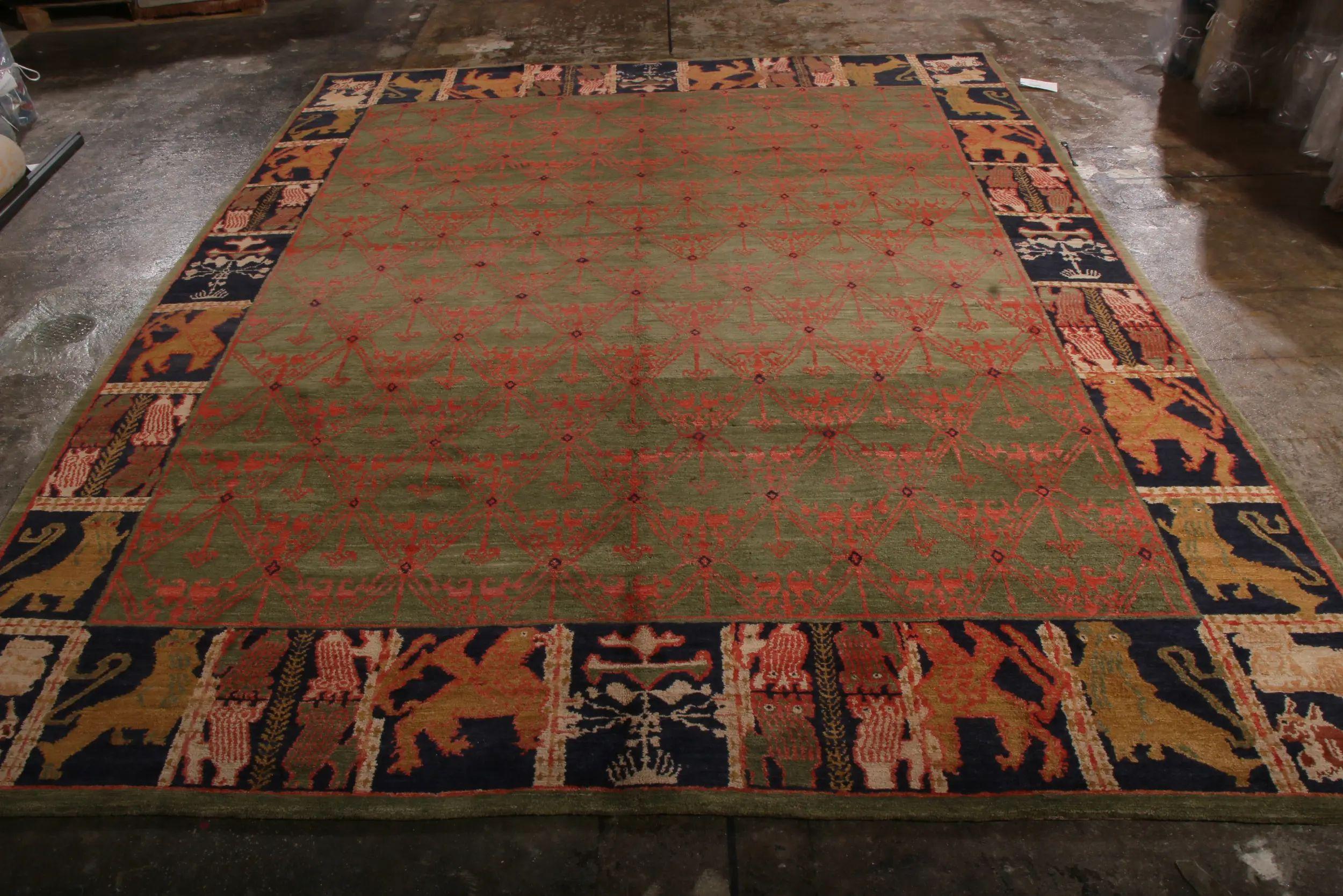Lana Rug & Kilim, Tappeto in stile europeo, verde, rosso e blu, floreale, bordo pittorico in vendita
