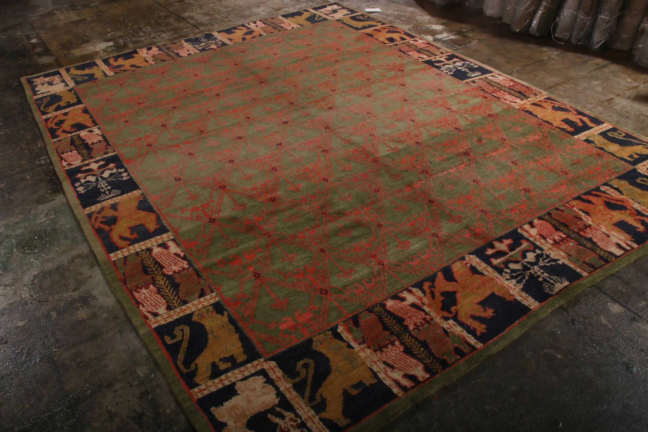 Rug & Kilim, Tappeto in stile europeo, verde, rosso e blu, floreale, bordo pittorico in vendita 3