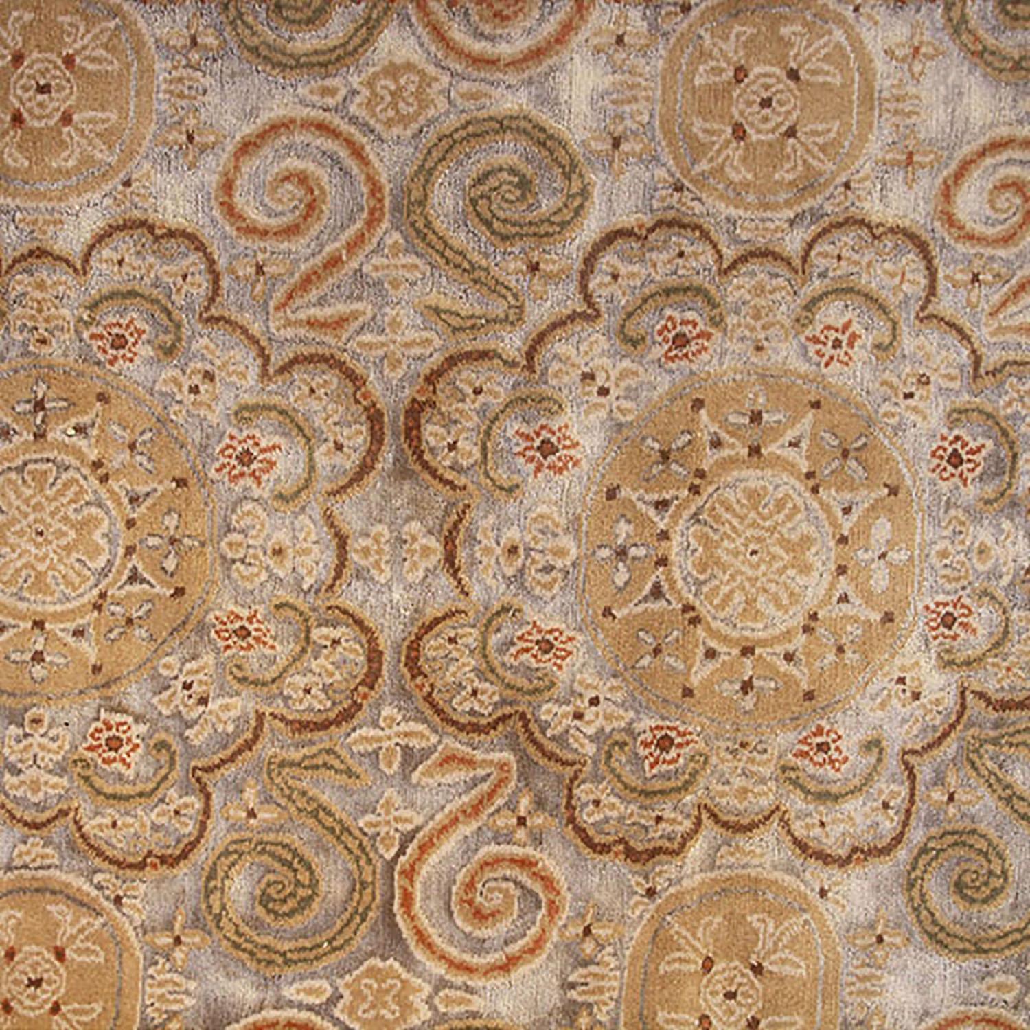 Teppich & Kilims European Style Teppich in Beigebraun mit geometrischem Muster (Nepalesisch) im Angebot