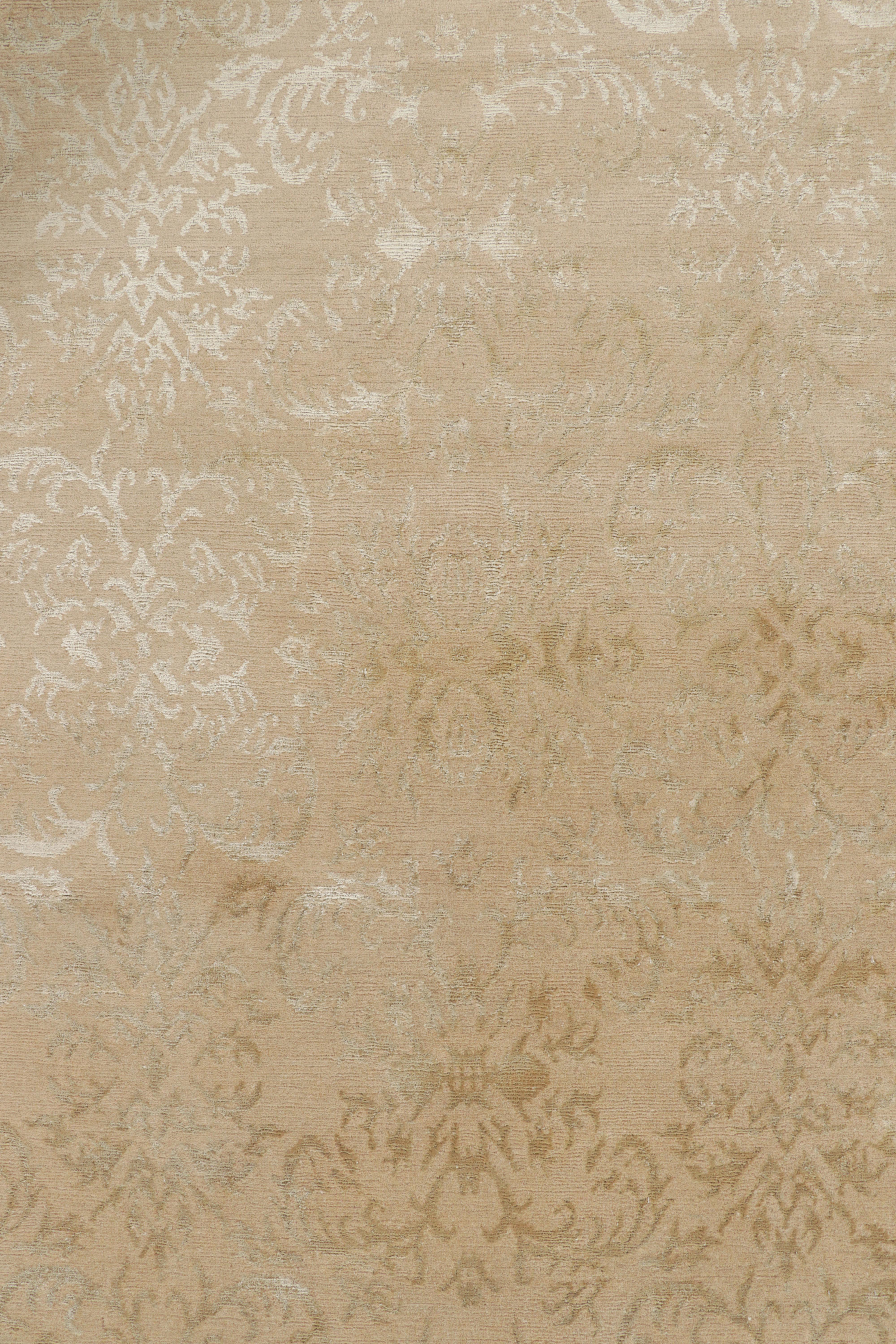 XXIe siècle et contemporain Rug & Kilim's European Style Rug in Beige-Brown with Arabesque Patterns in Green (tapis de style européen en beige et brun avec des motifs arabesques en vert) en vente