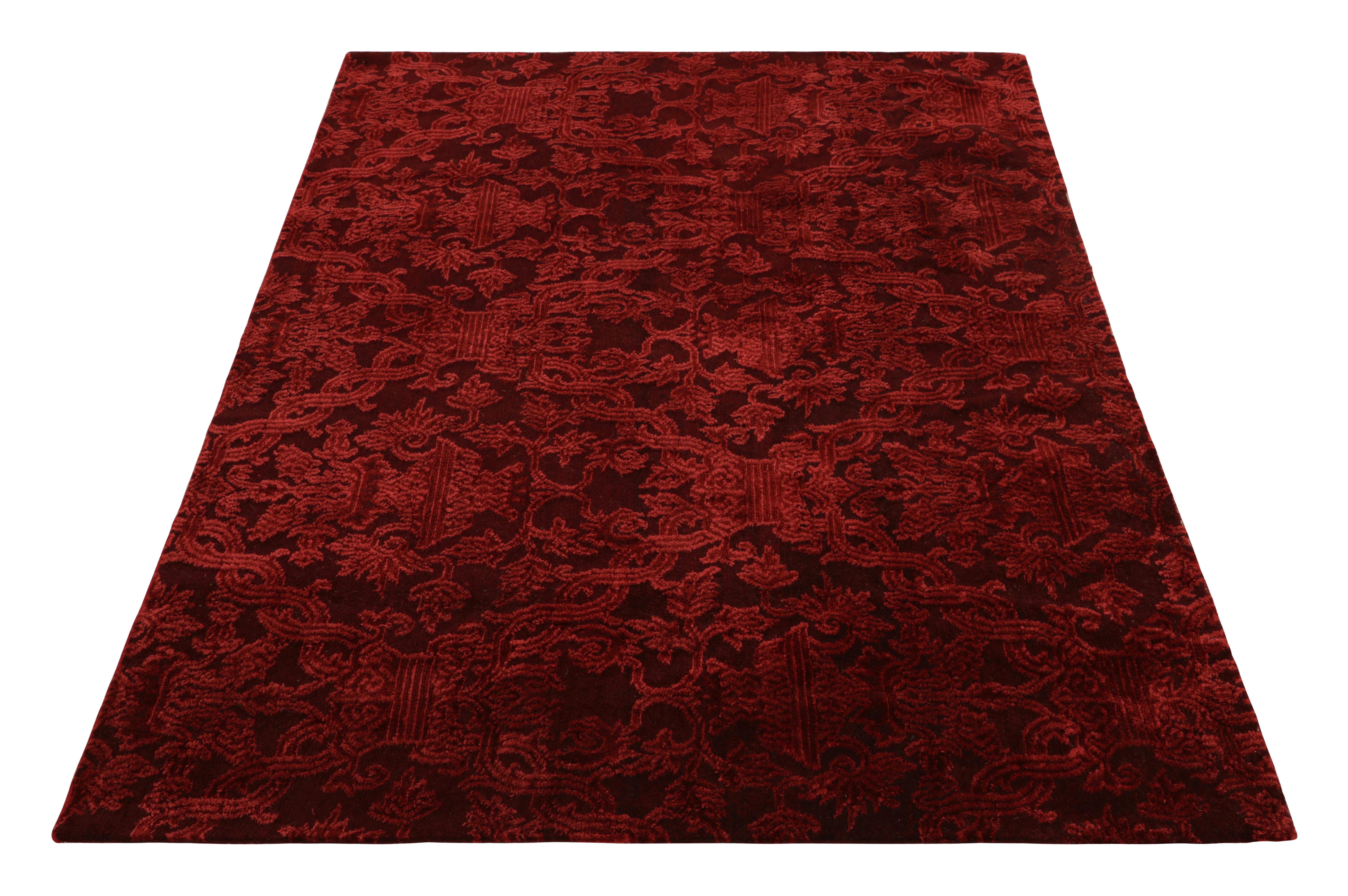 Rug & Kilim's European Style Rug in Burgundy with Floral Patterns (tapis de style européen à motifs floraux) Neuf - En vente à Long Island City, NY